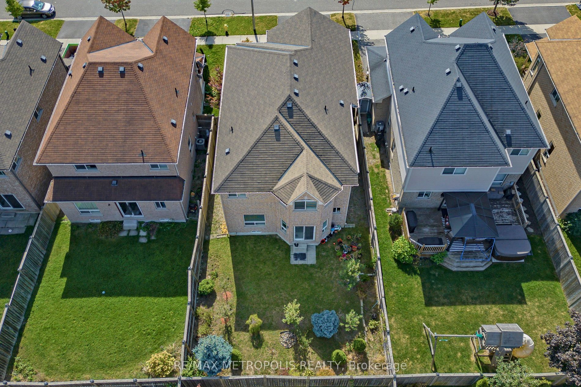 24 Kimble Ave