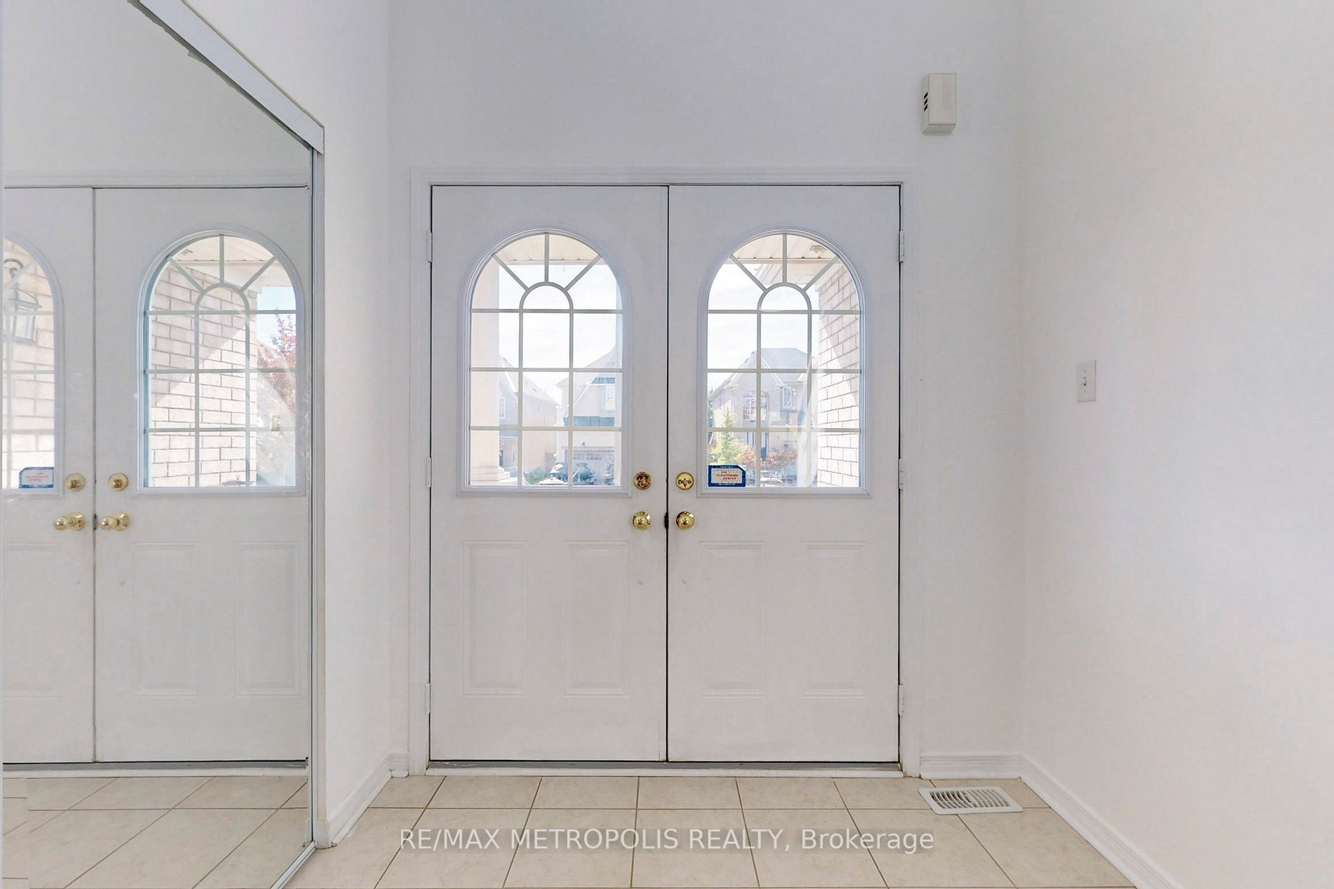 24 Kimble Ave