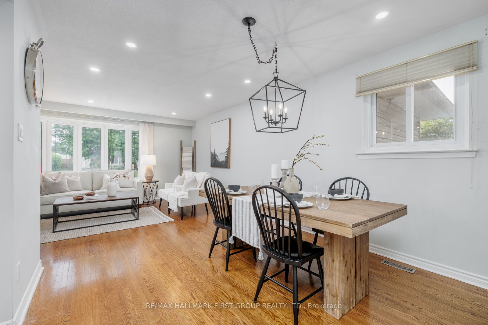 8 Albery Crescent