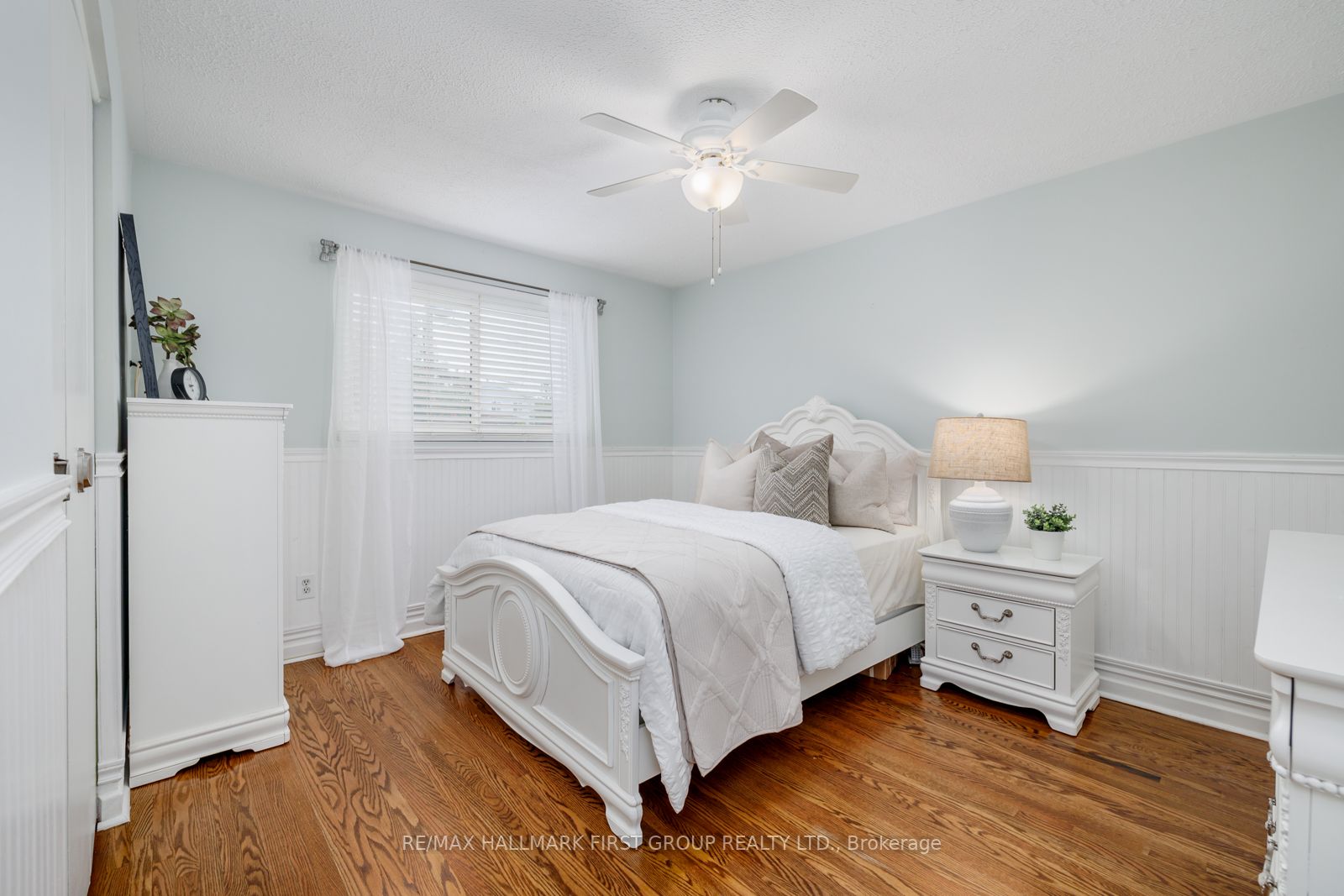 8 Albery Crescent