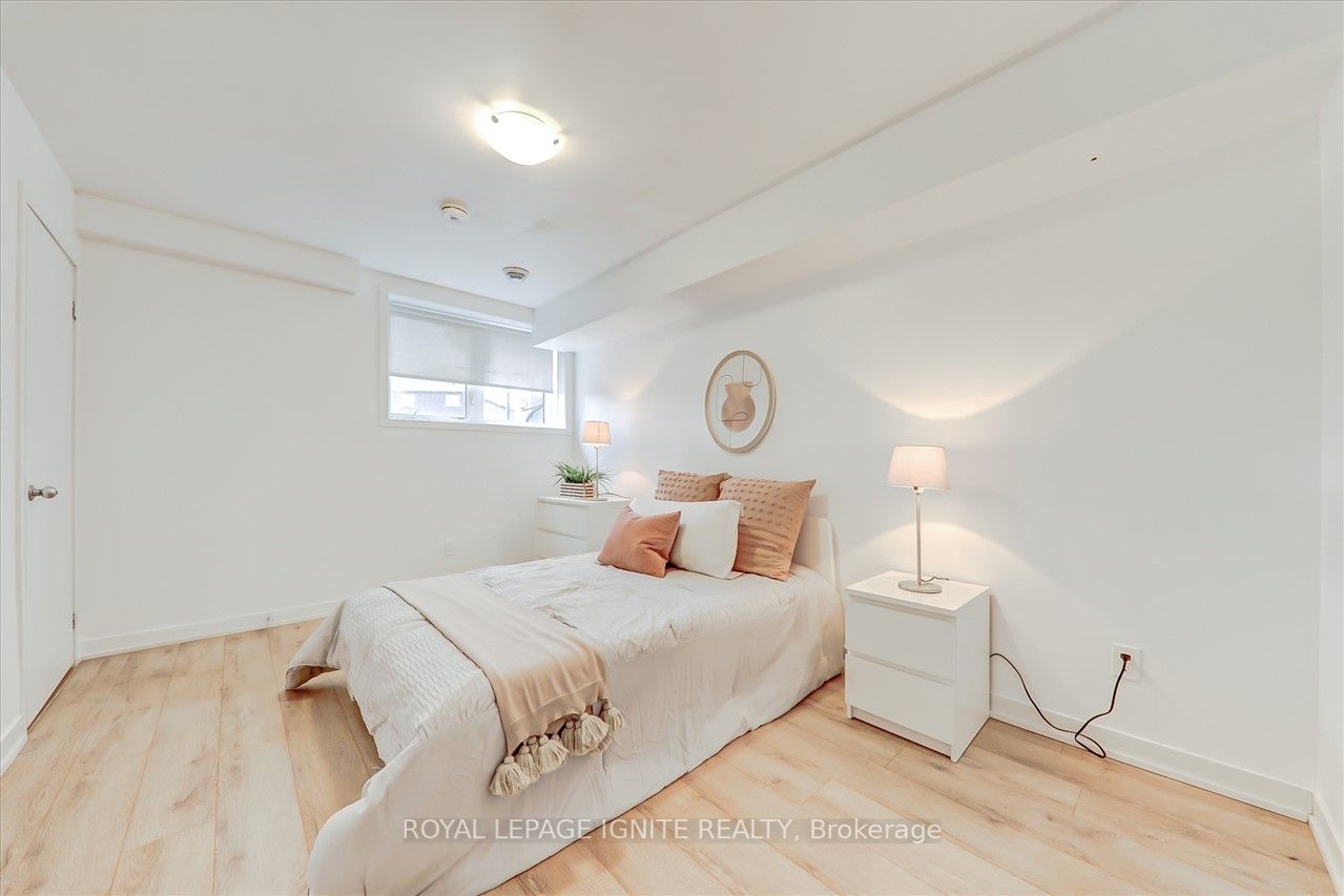 1760 Simcoe Street N, #89
