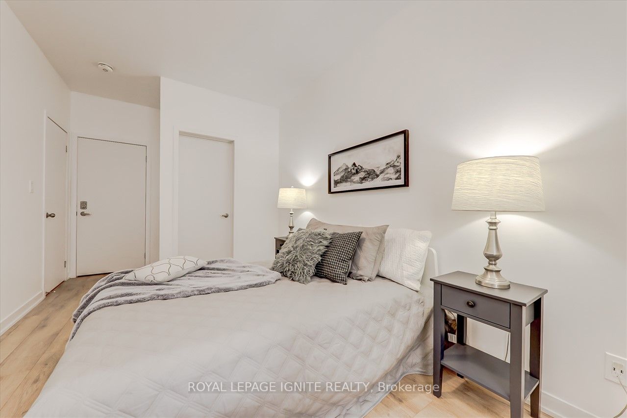 1760 Simcoe Street N, #89