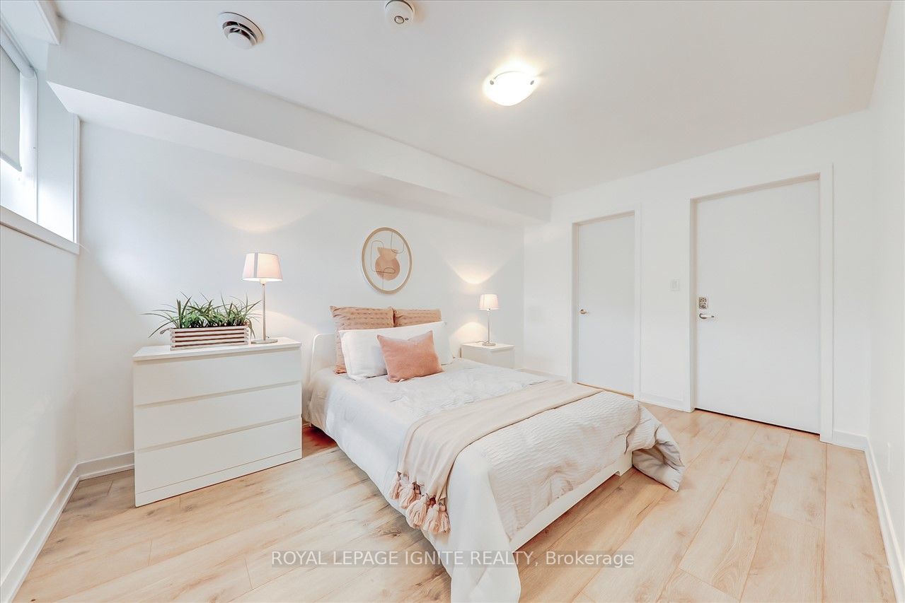 1760 Simcoe Street N, #89