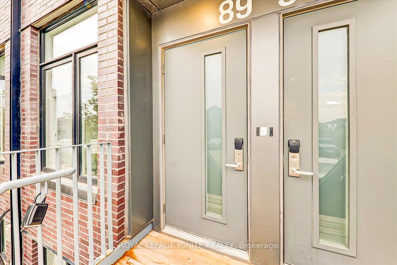 1760 Simcoe Street N, #89
