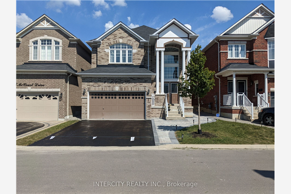 8 Mccourt Dr, Ajax
