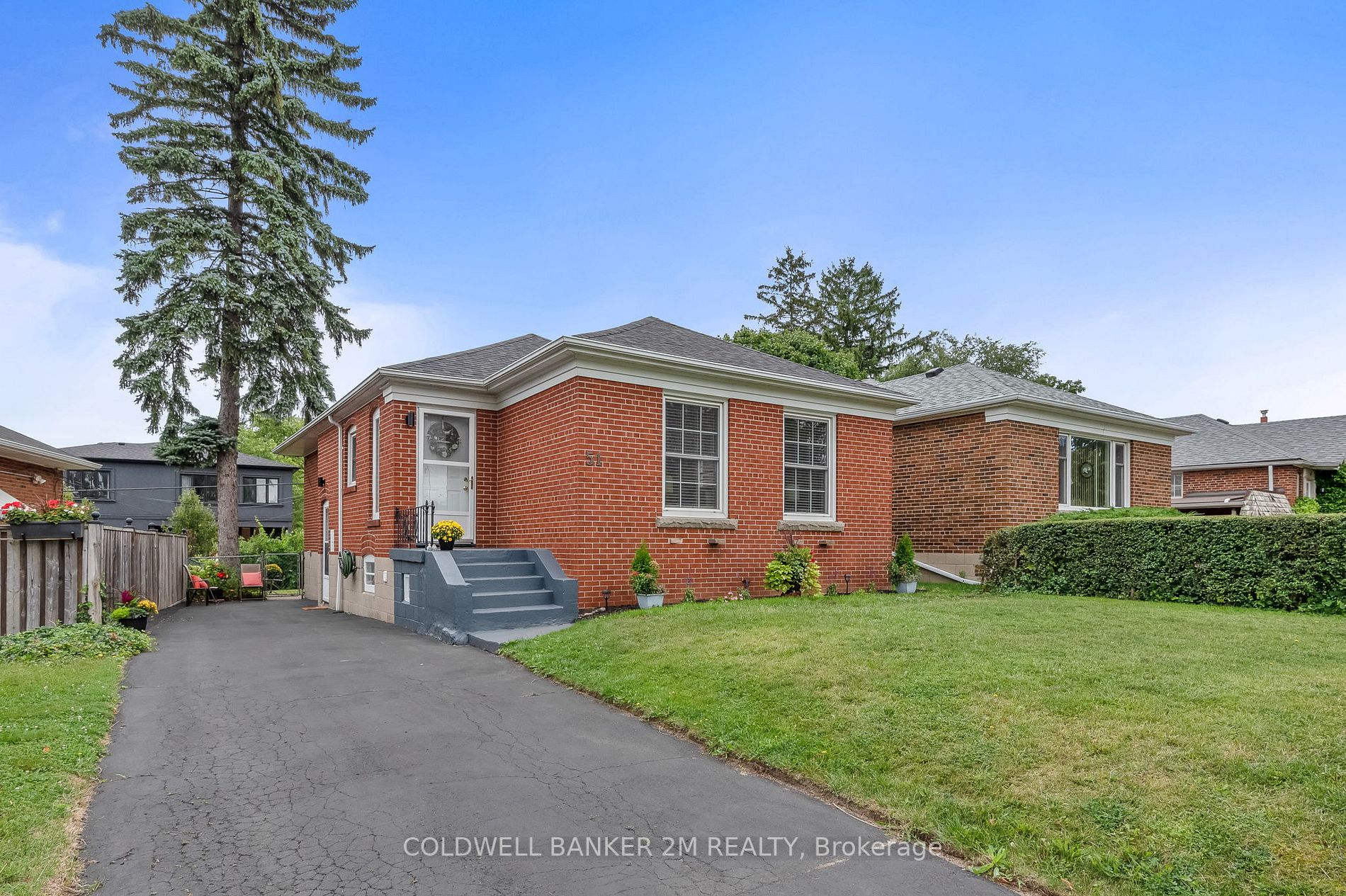 51 Hunt Club Dr