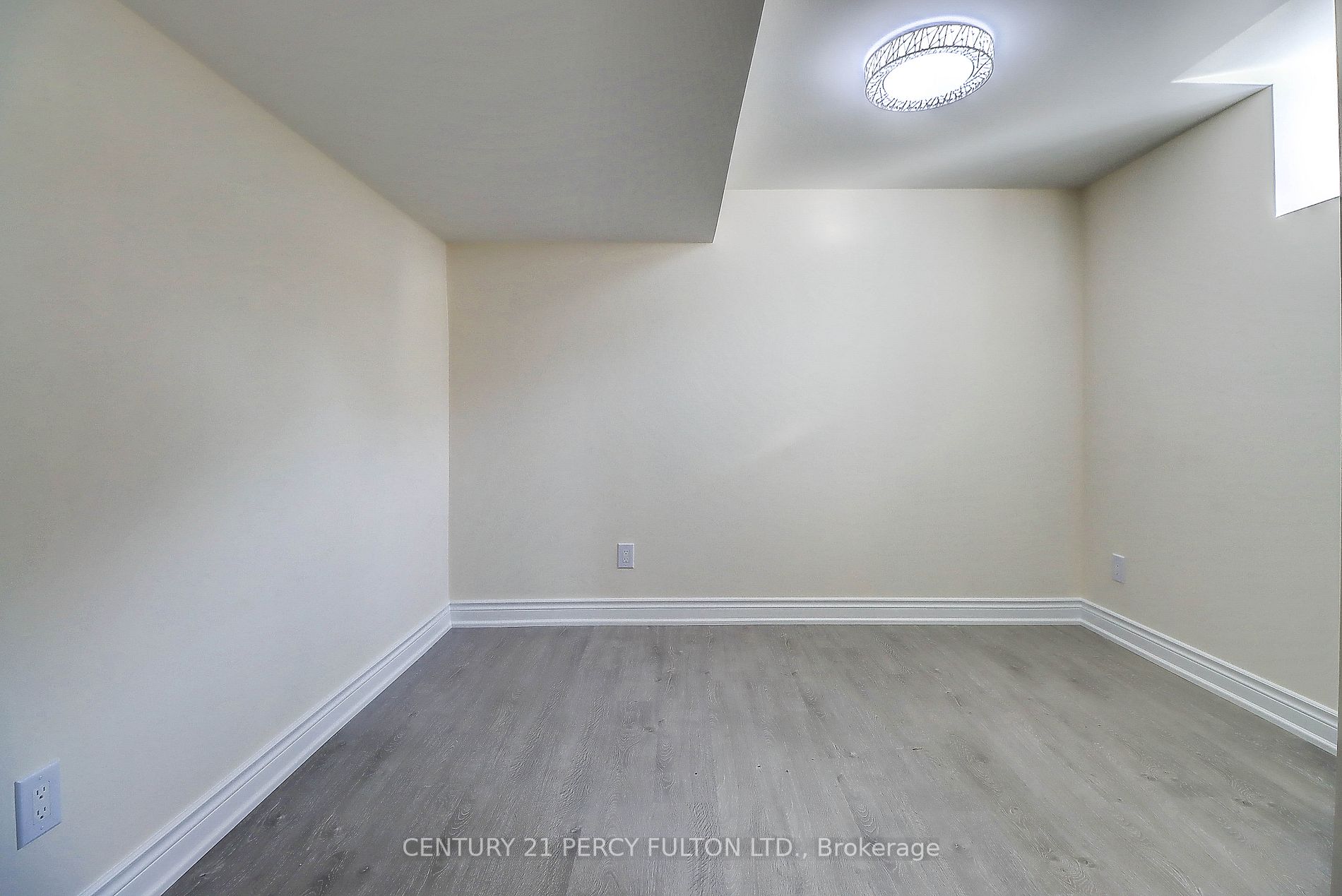 18 Rosswell Dr, #Bsmt
