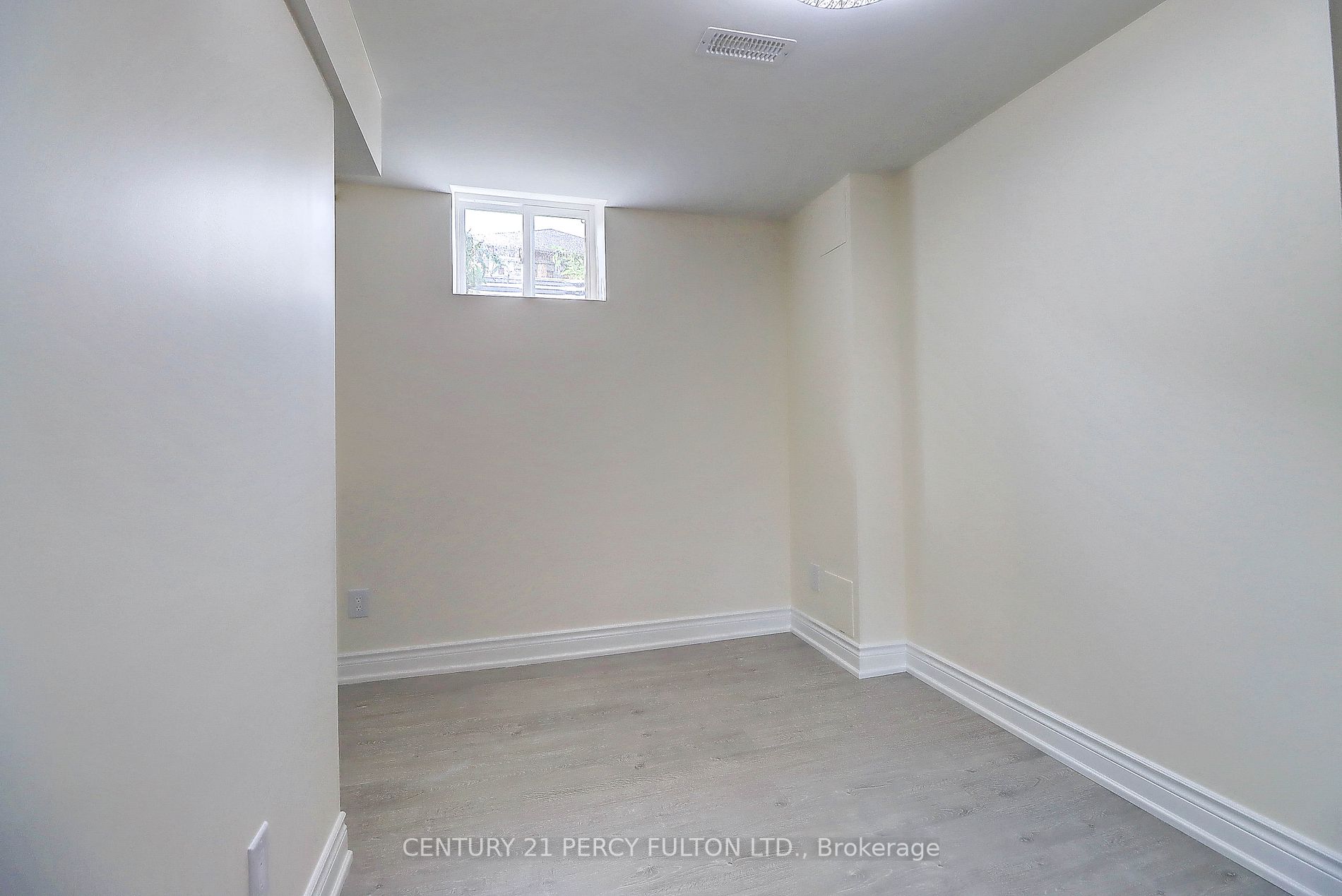 18 Rosswell Dr, #Bsmt