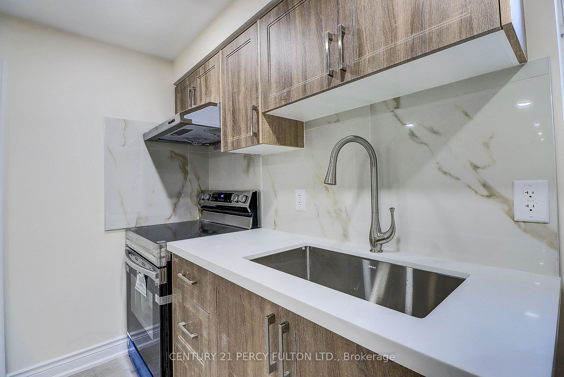 18 Rosswell Dr, #Bsmt