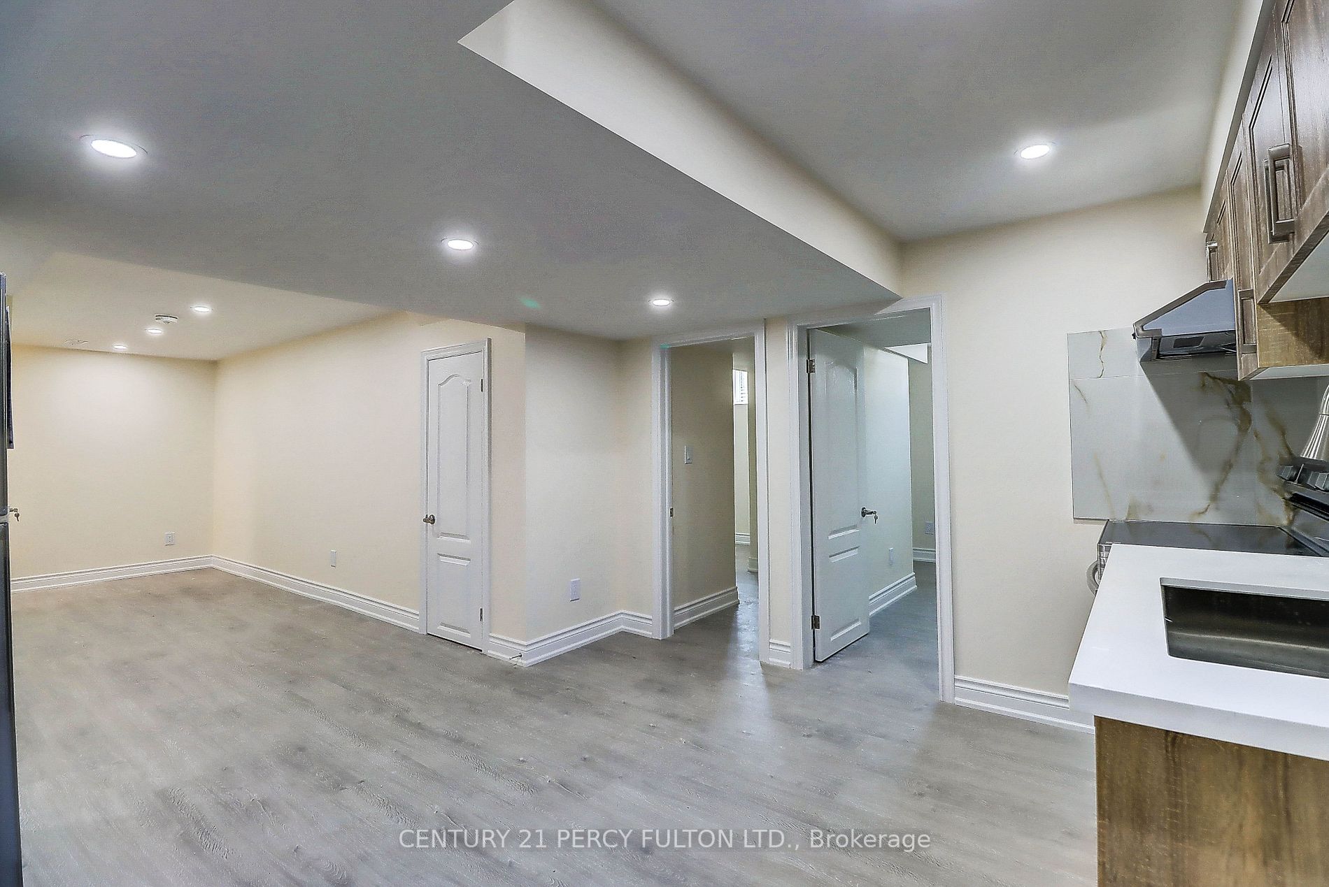 18 Rosswell Dr, #Bsmt