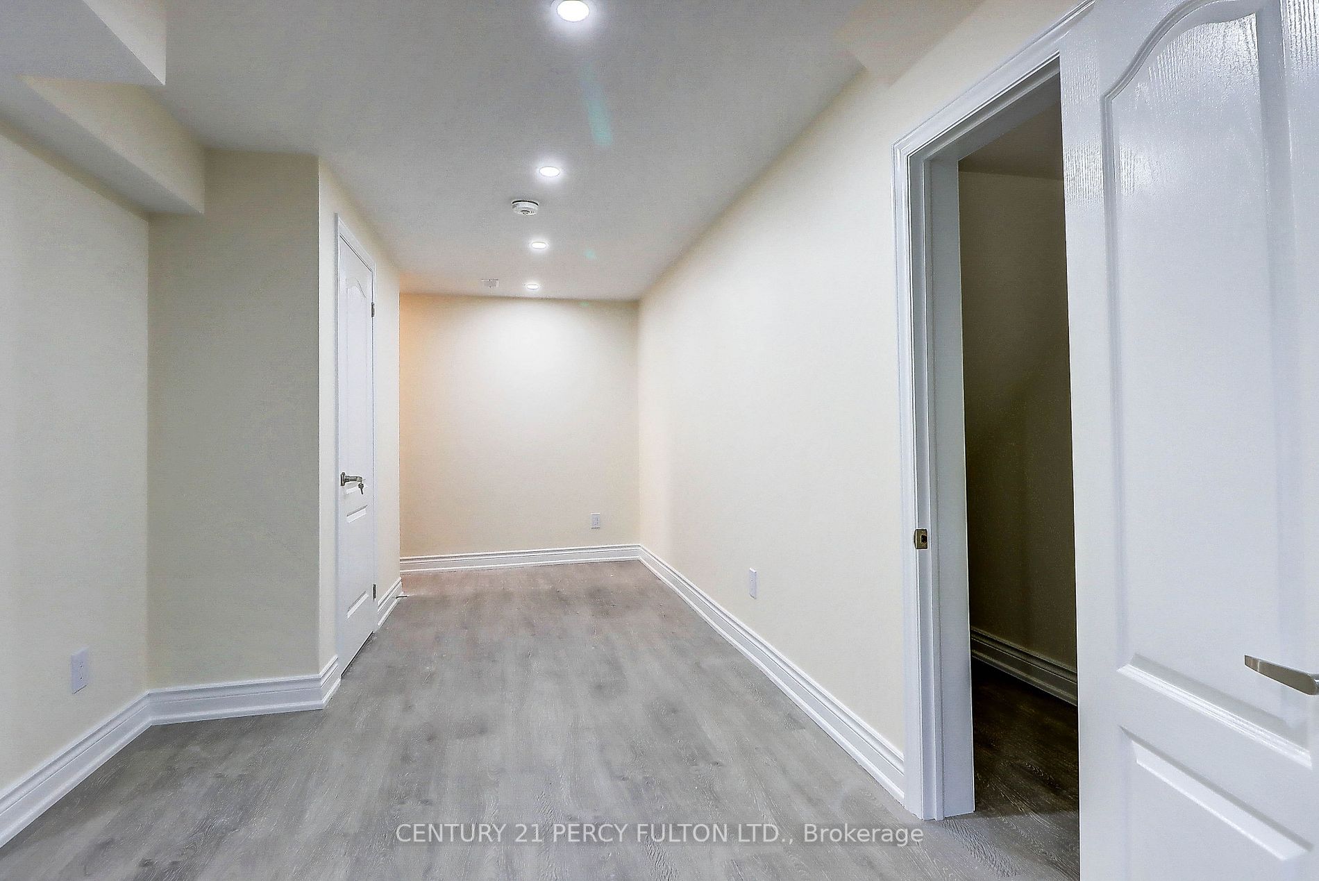 18 Rosswell Dr, #Bsmt