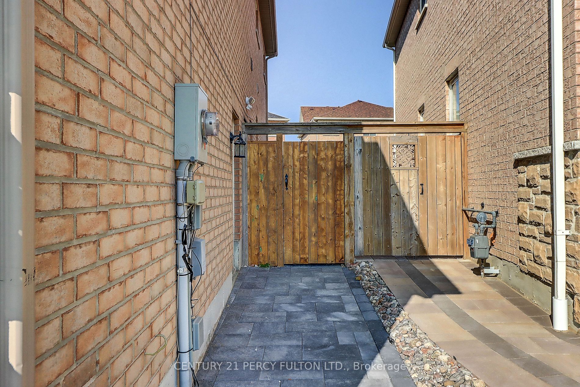 18 Rosswell Dr, #Bsmt