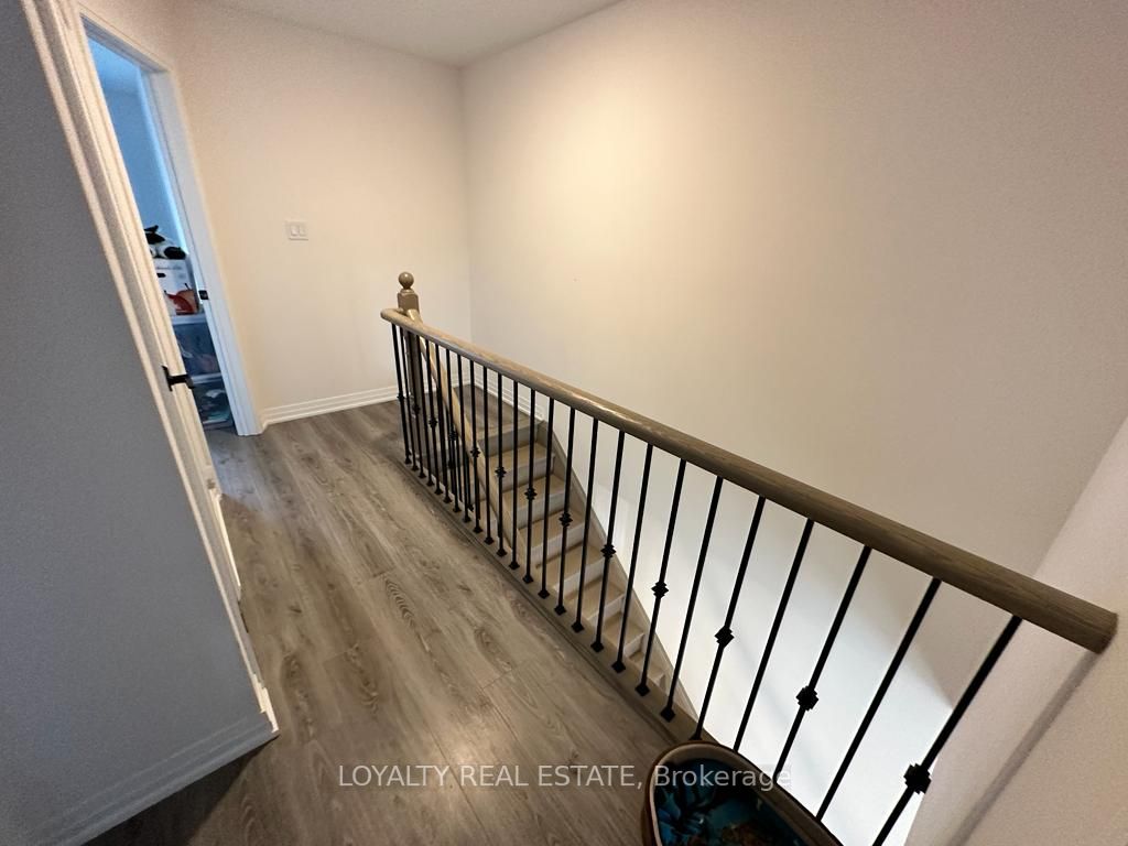46 Ambereen Pl