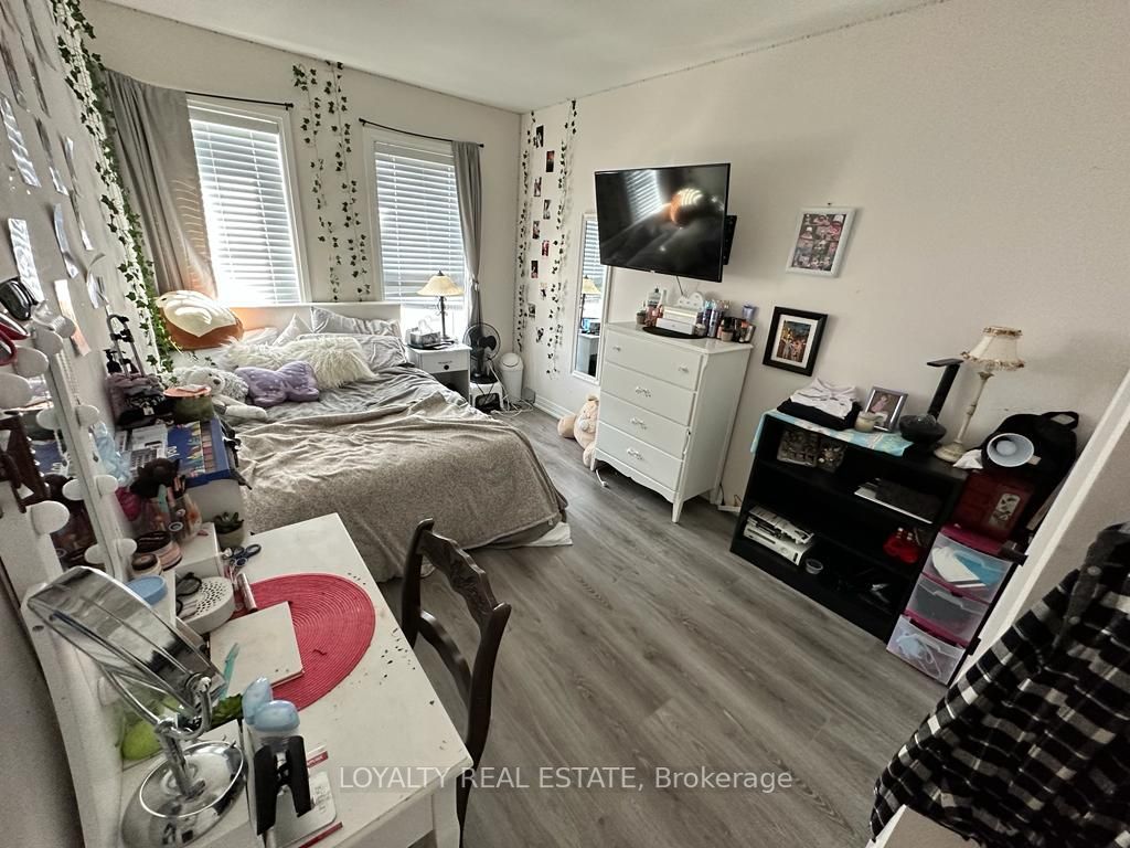 46 Ambereen Pl