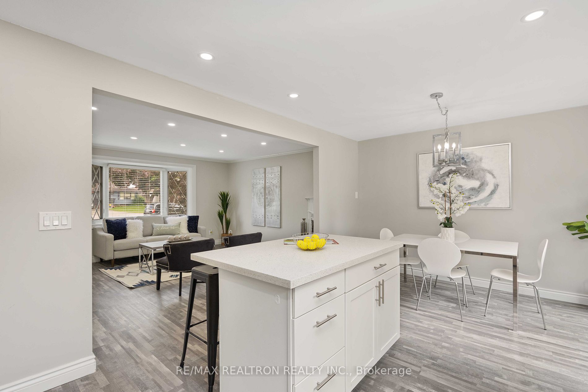 514 Capilano Court, #Upper