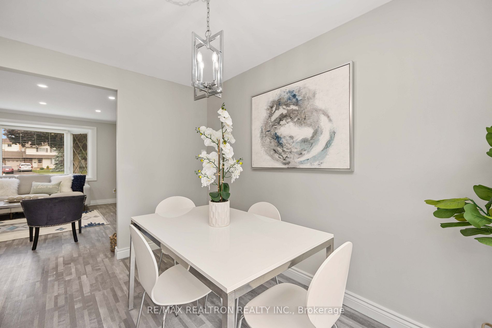 514 Capilano Court, #Upper