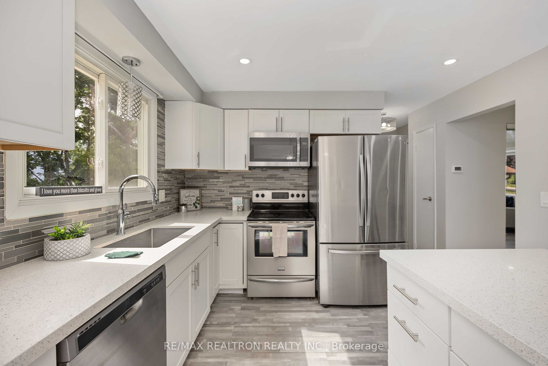 514 Capilano Court, #Upper