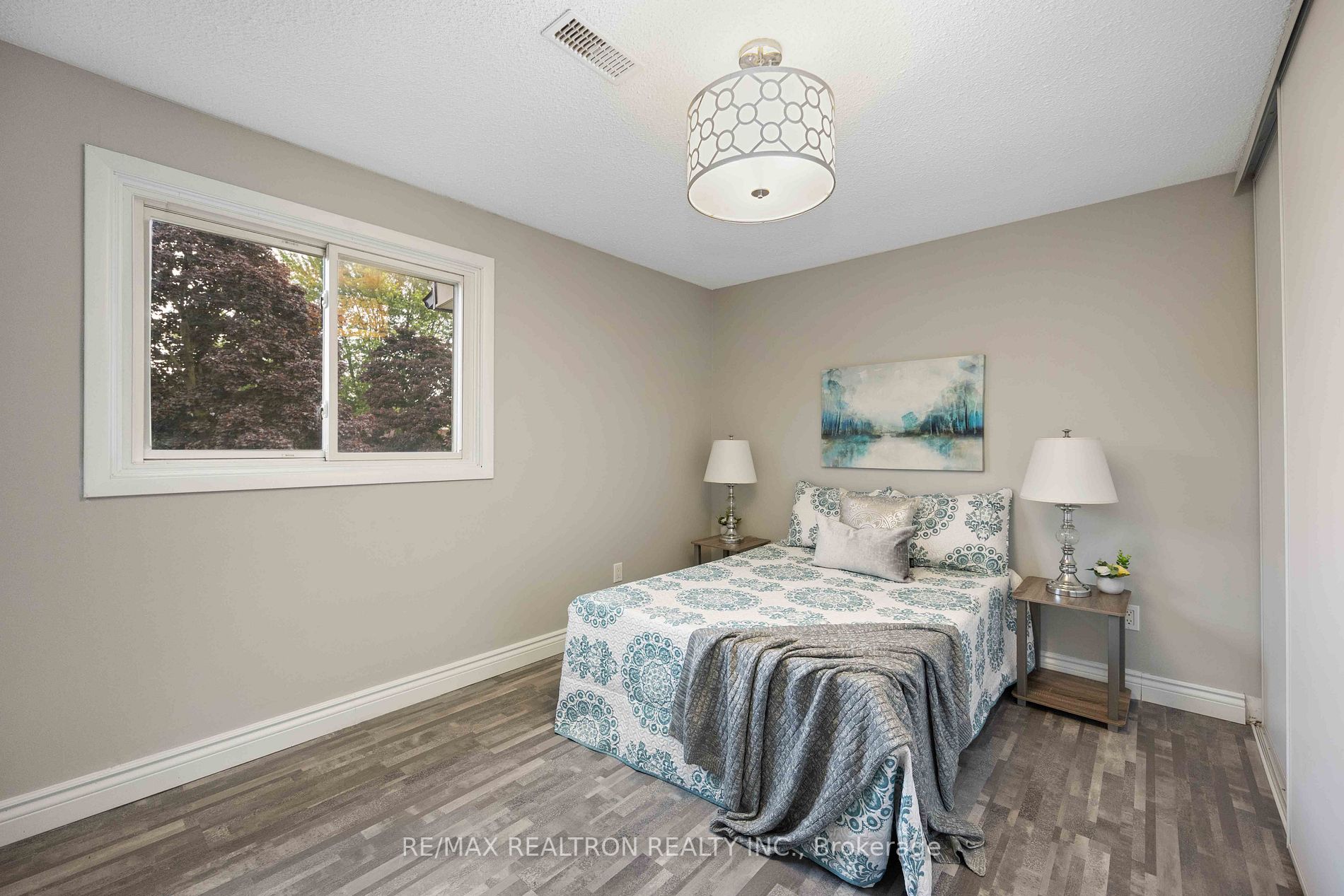 514 Capilano Court, #Upper