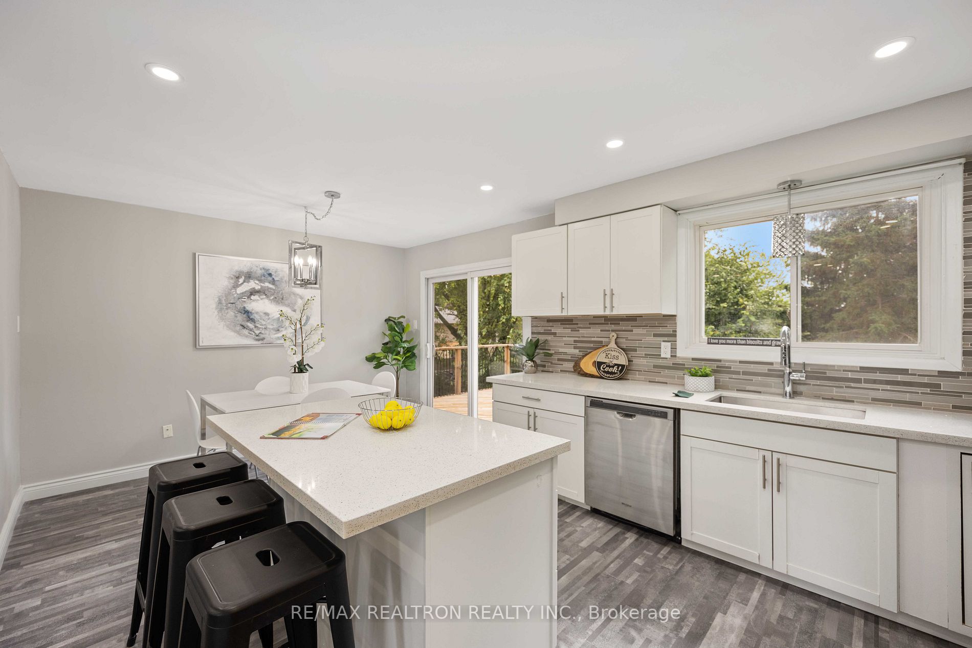 514 Capilano Court, #Upper