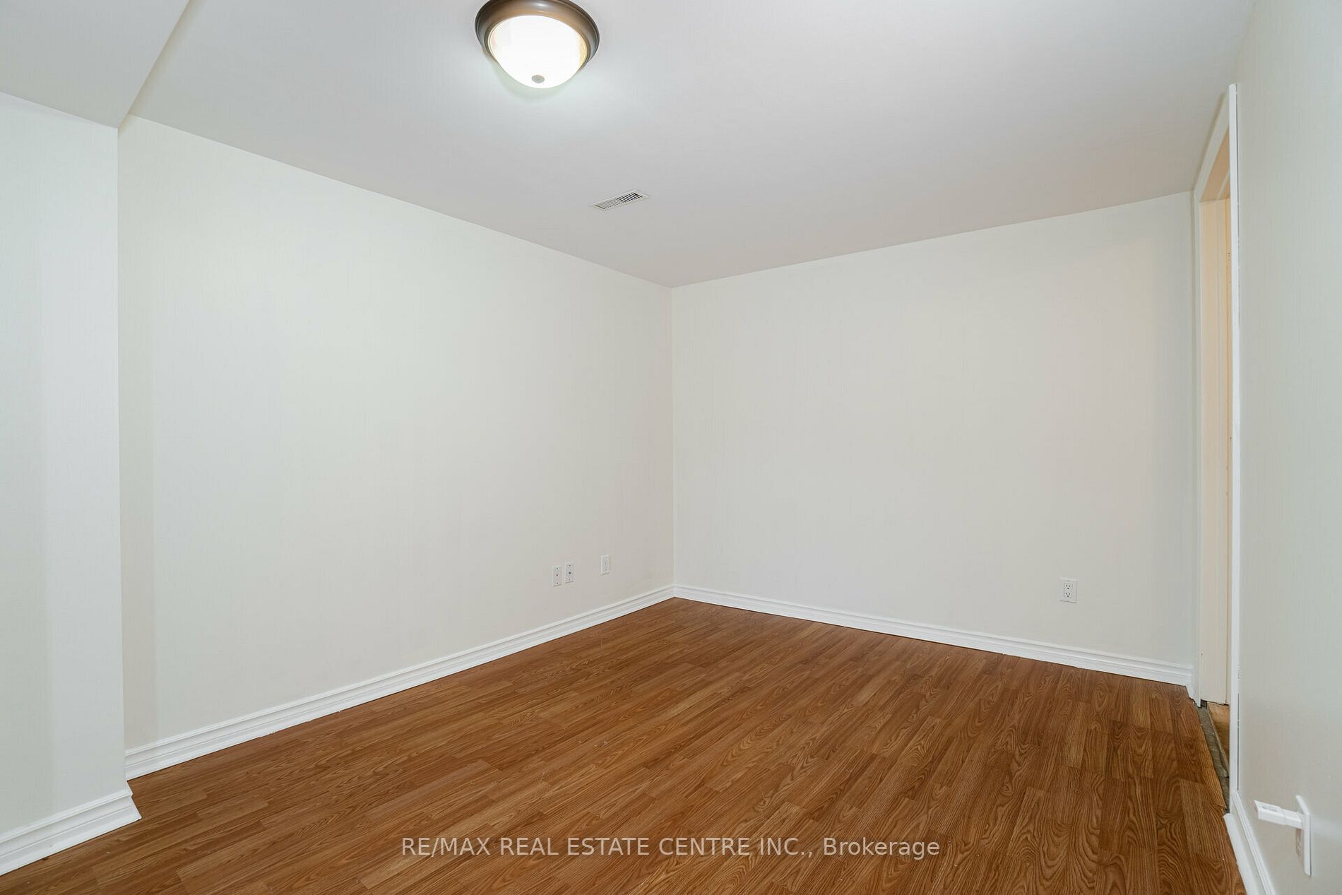35 Fernbank Place