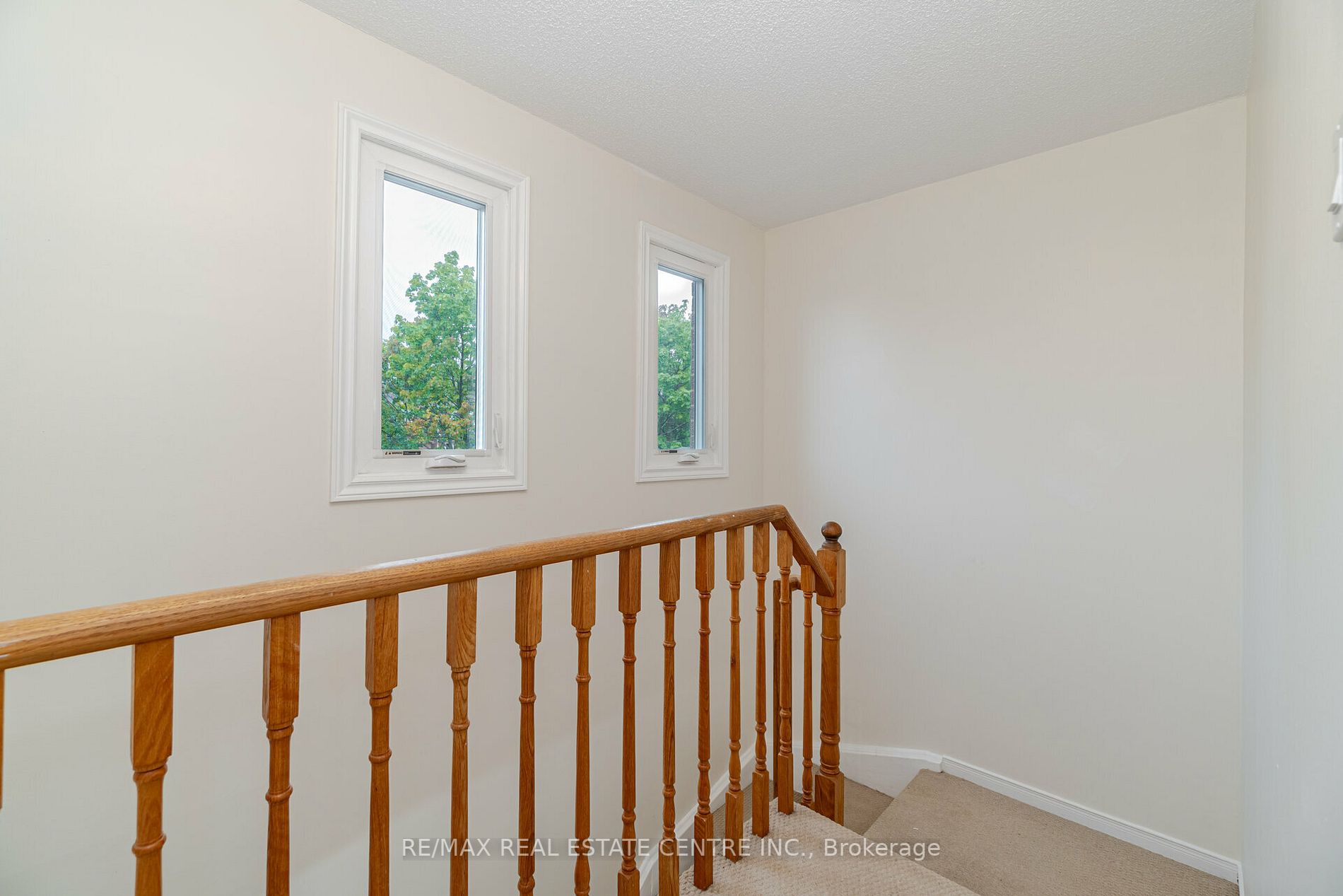 35 Fernbank Place