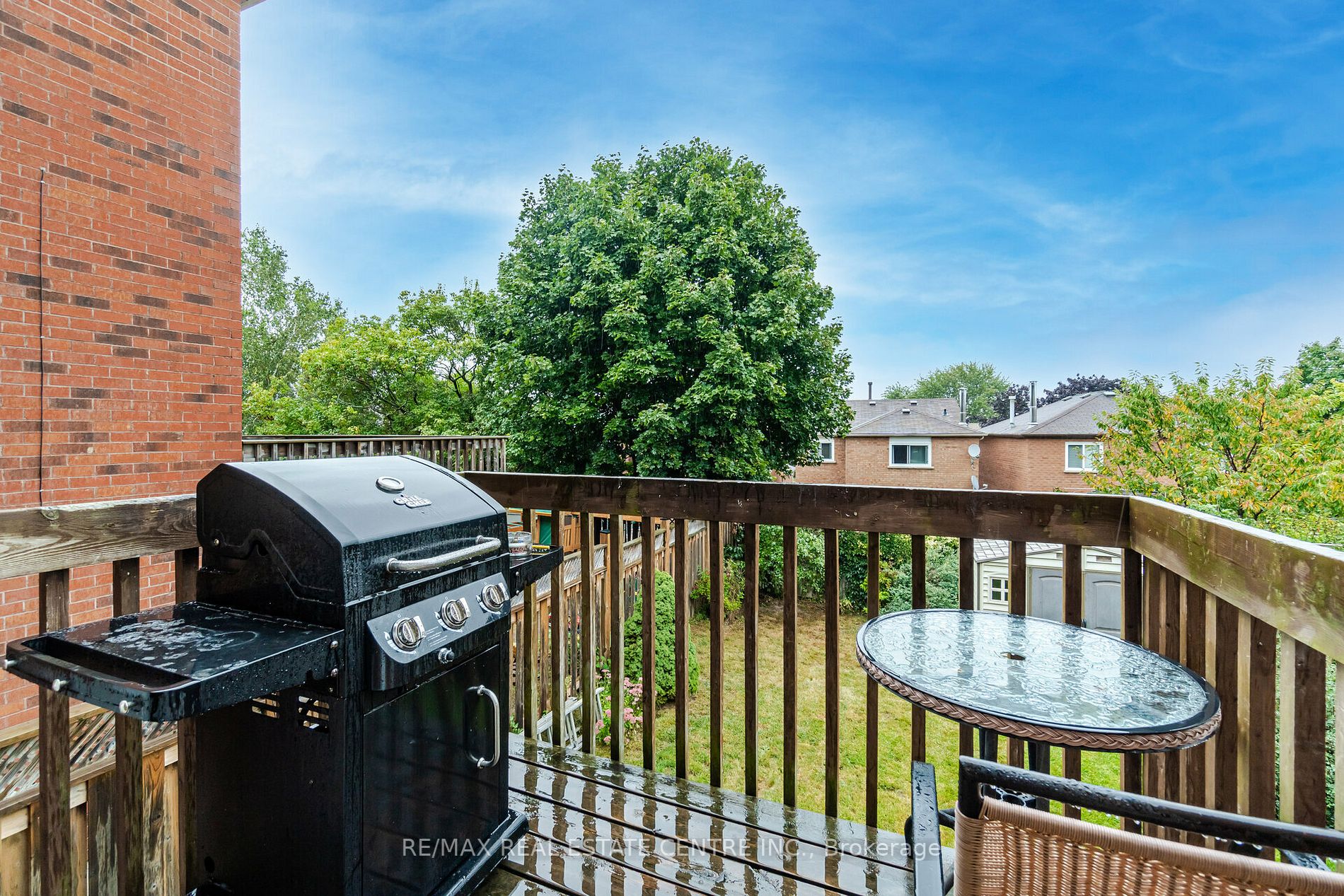 35 Fernbank Place