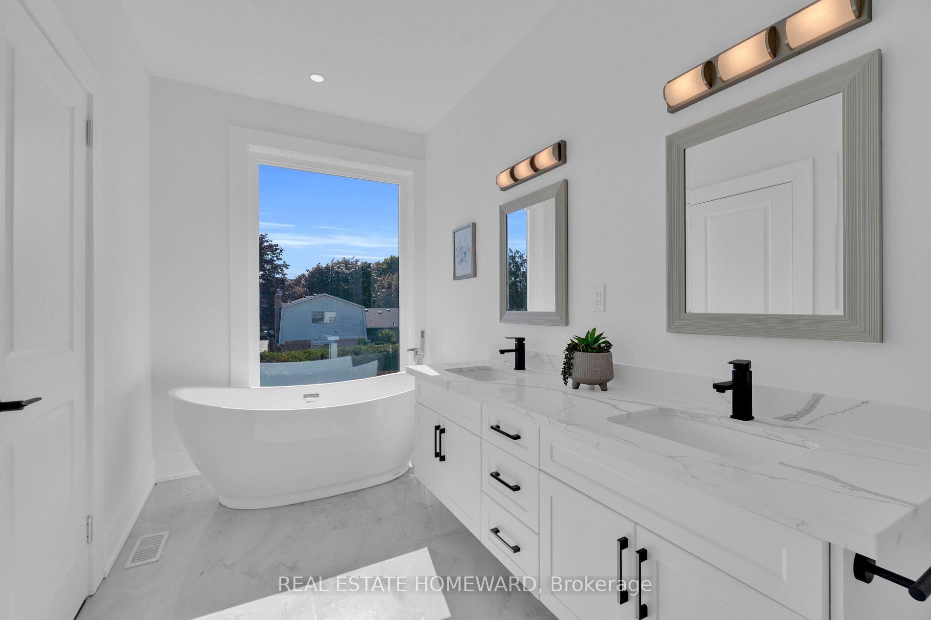 334 Thornton Road N