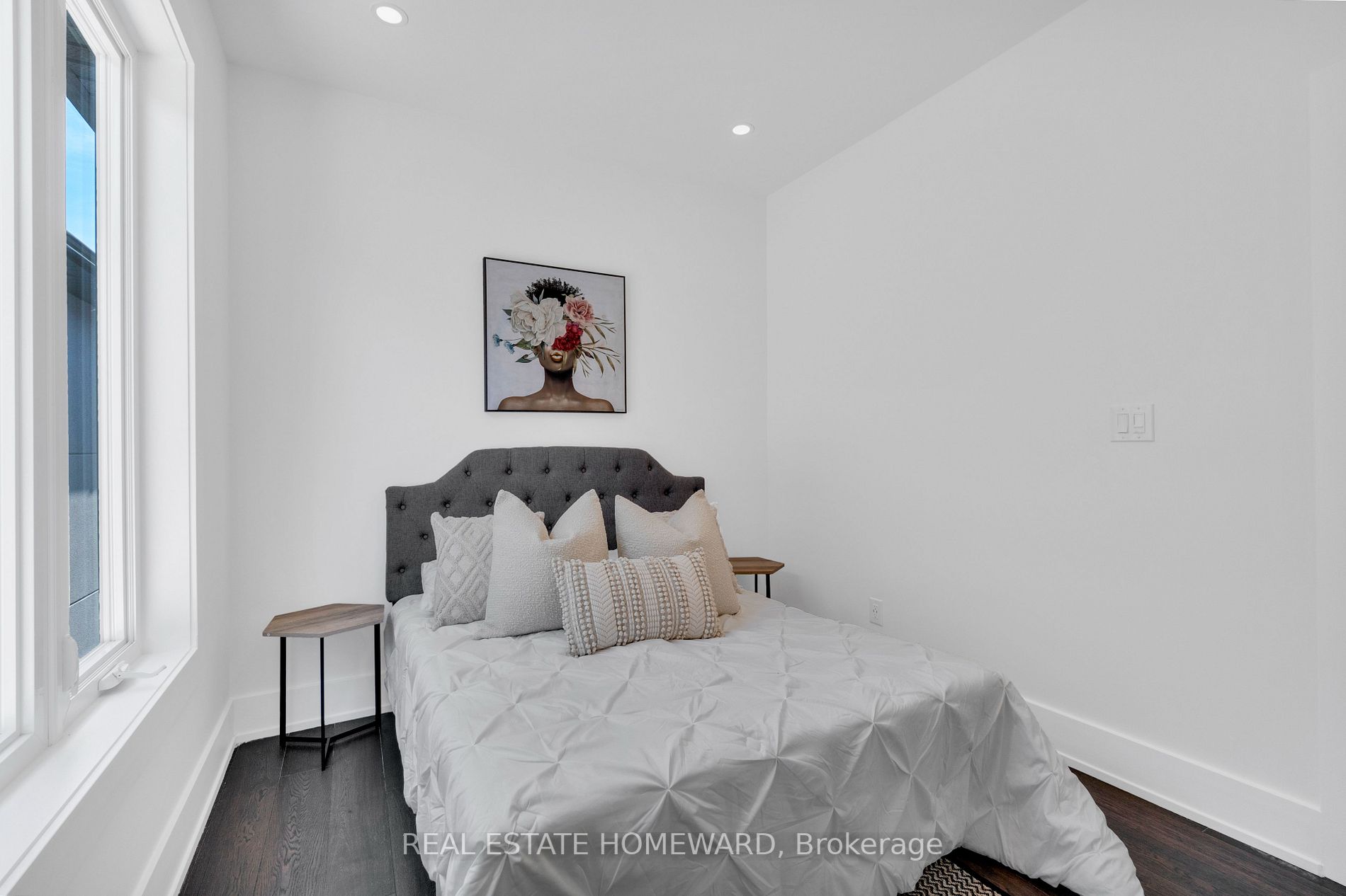 334 Thornton Road N