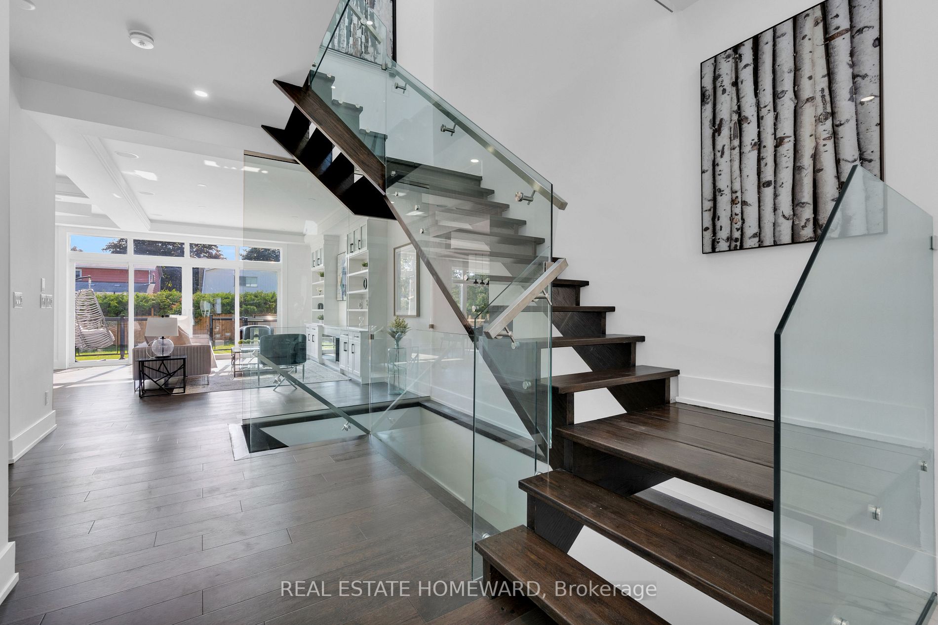 334 Thornton Road N