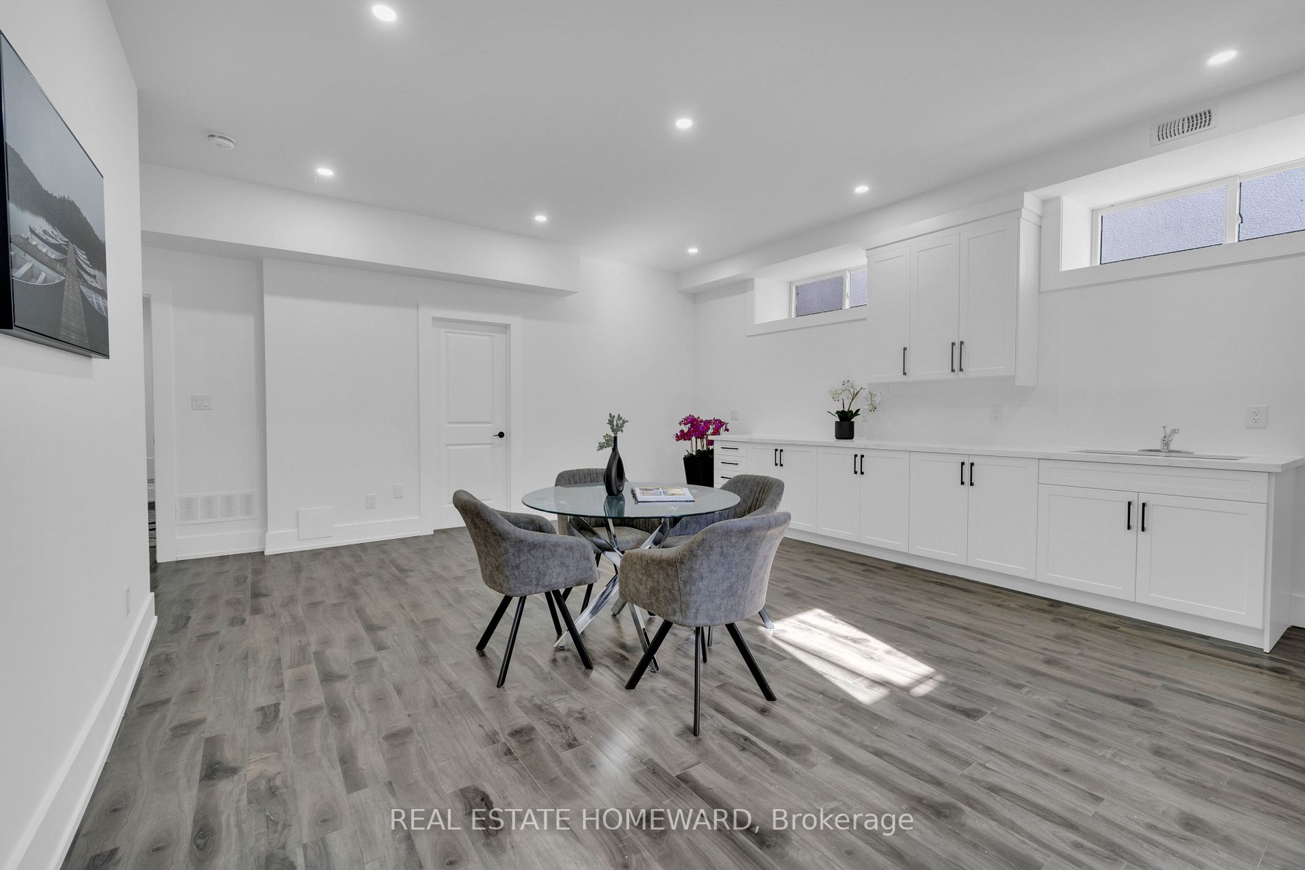 334 Thornton Road N