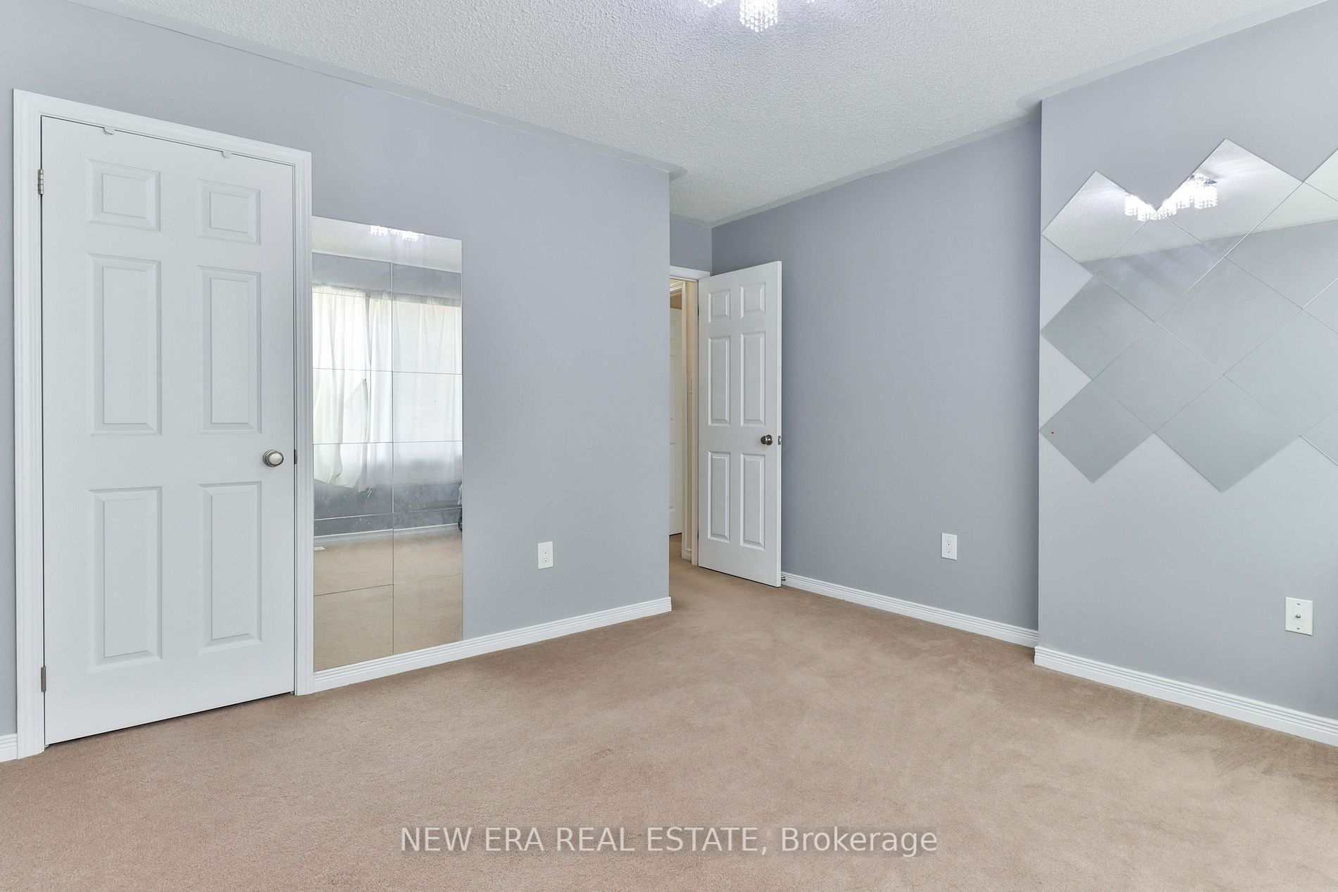 82 Vivian Rd