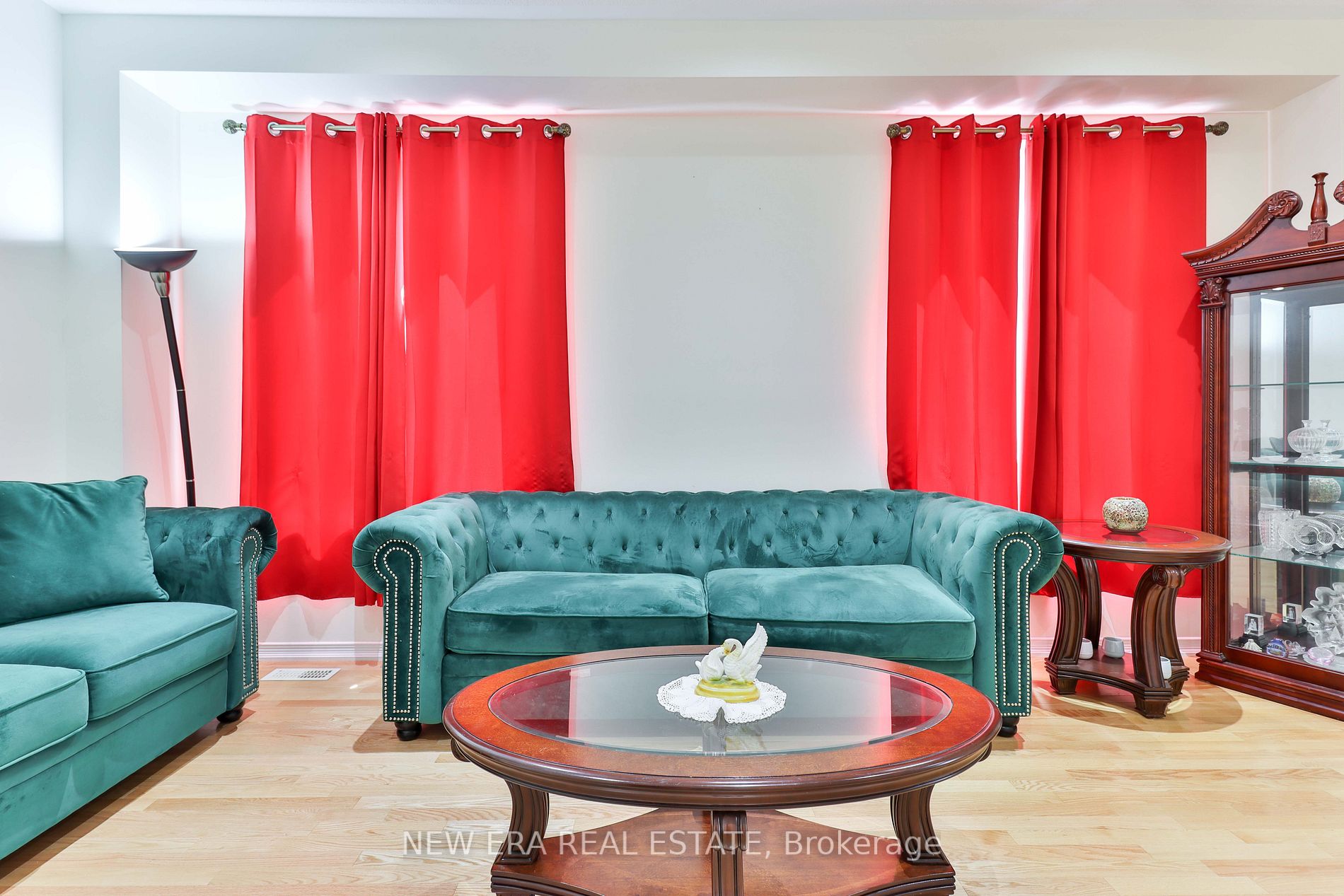82 Vivian Rd