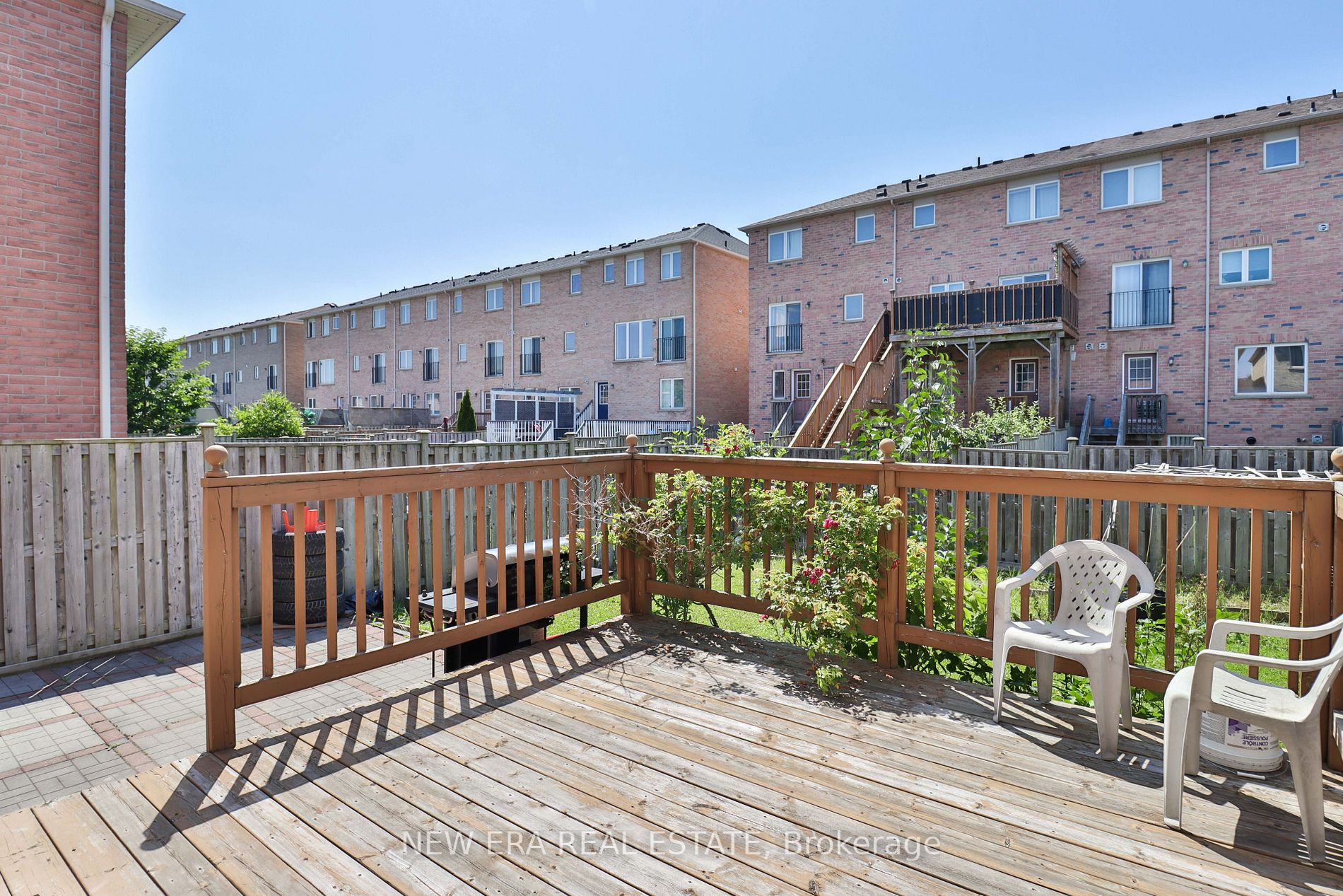 82 Vivian Rd