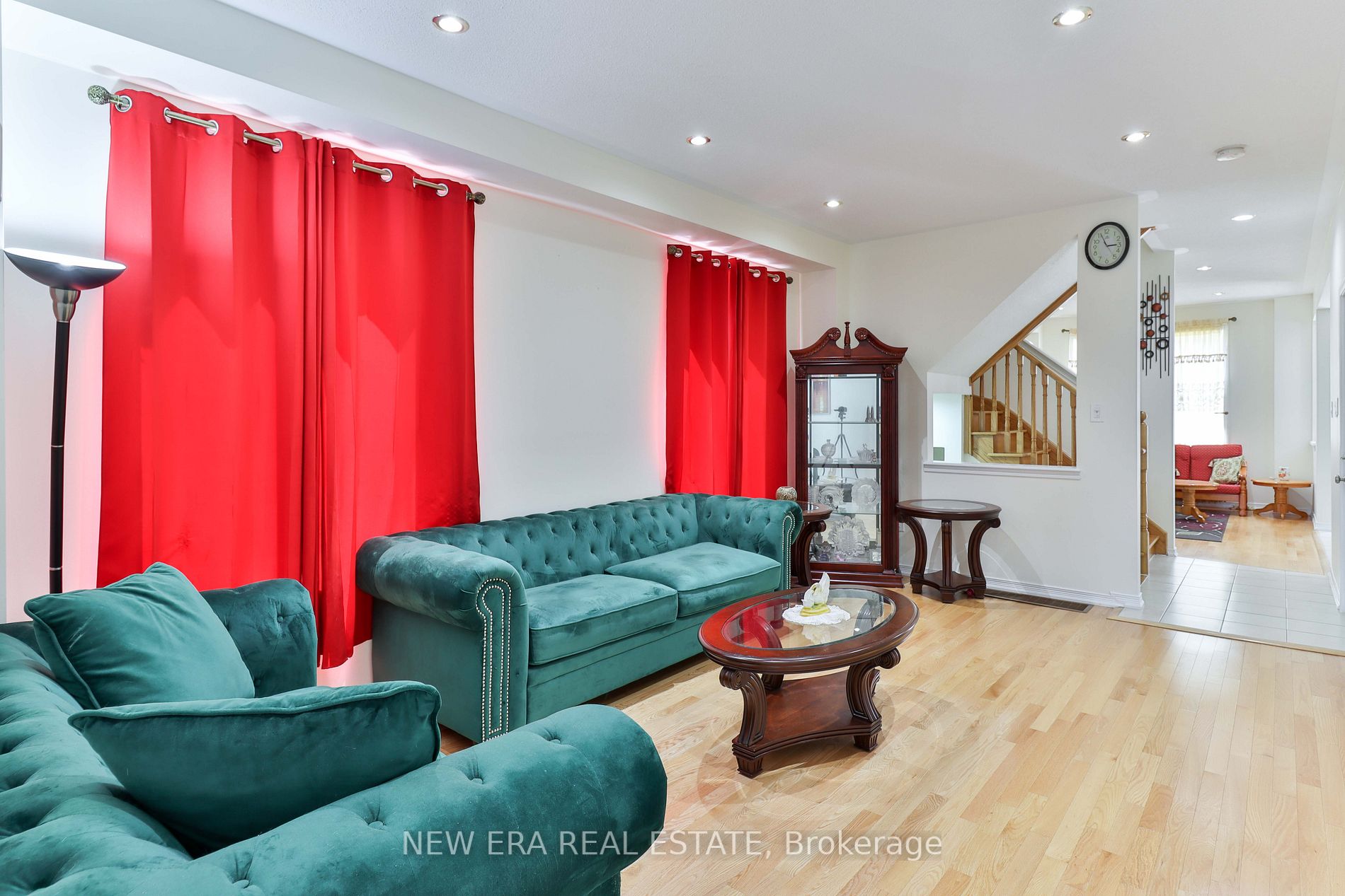82 Vivian Rd