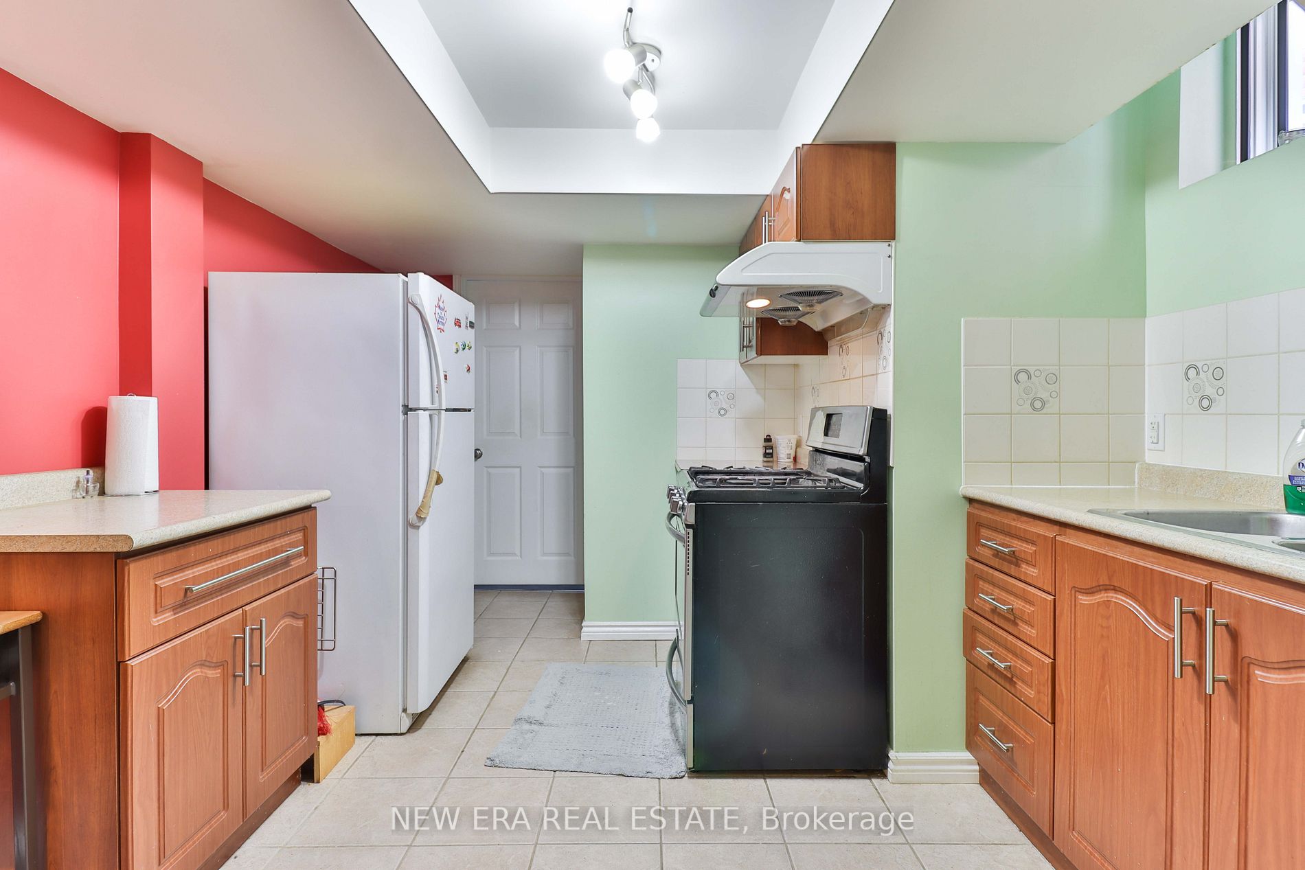 82 Vivian Rd