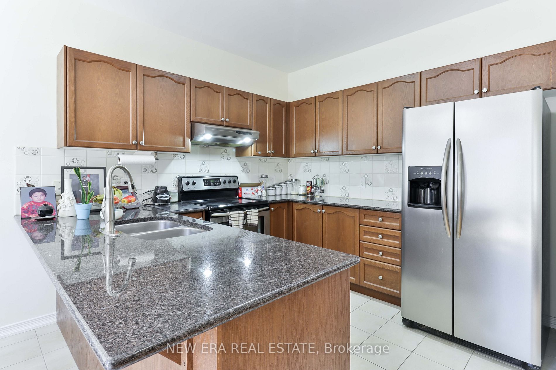 82 Vivian Rd