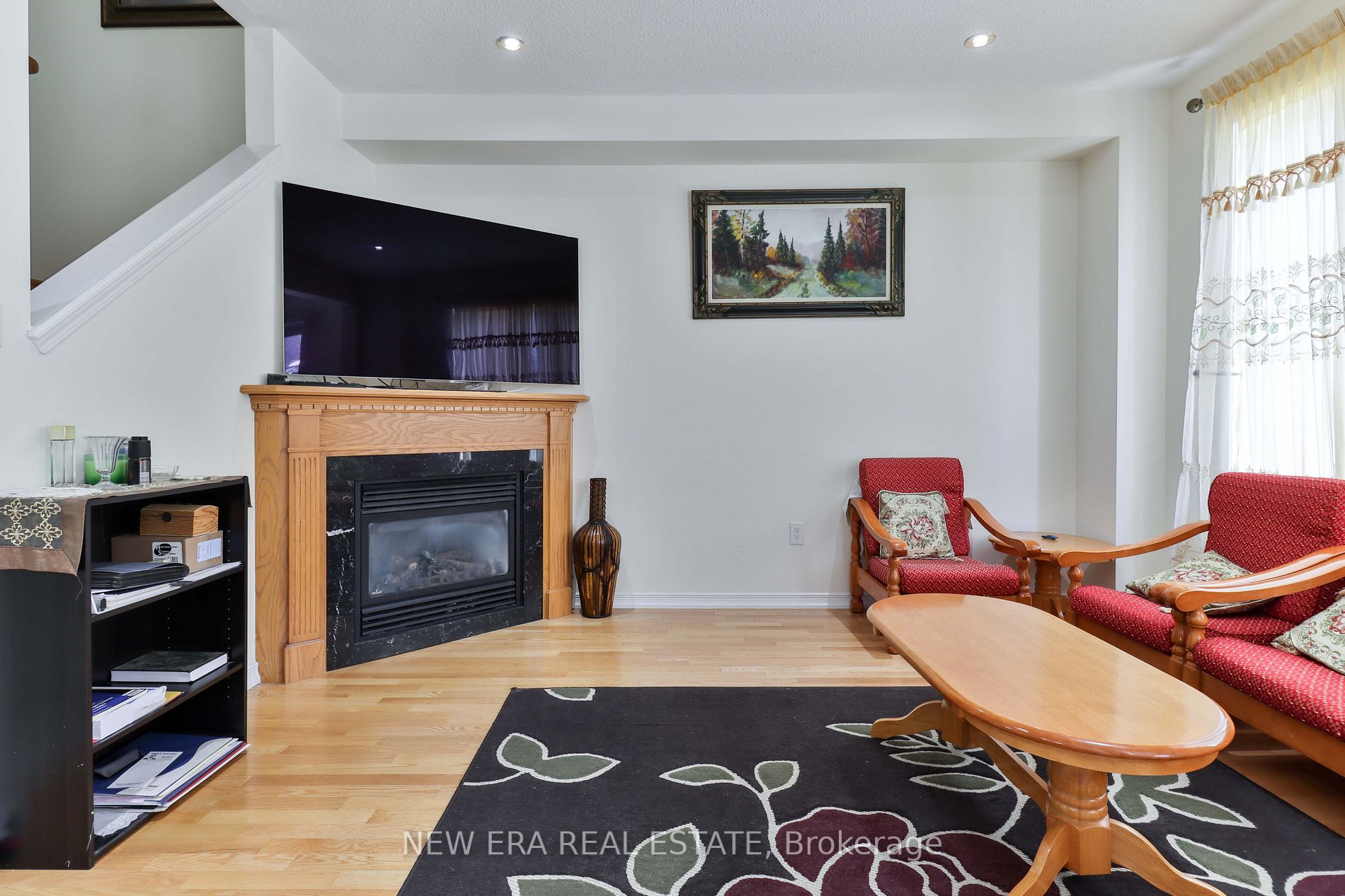 82 Vivian Rd