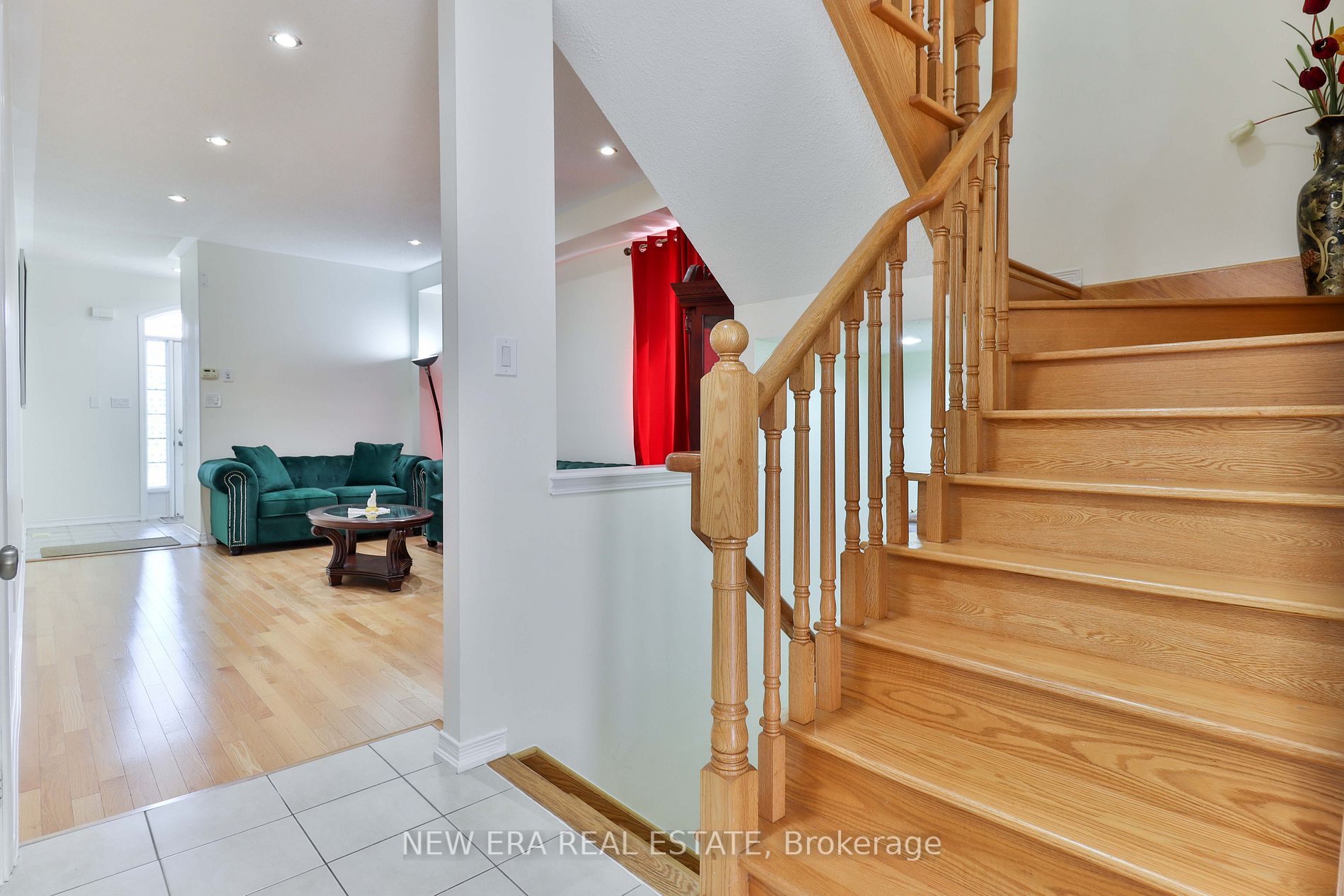 82 Vivian Rd
