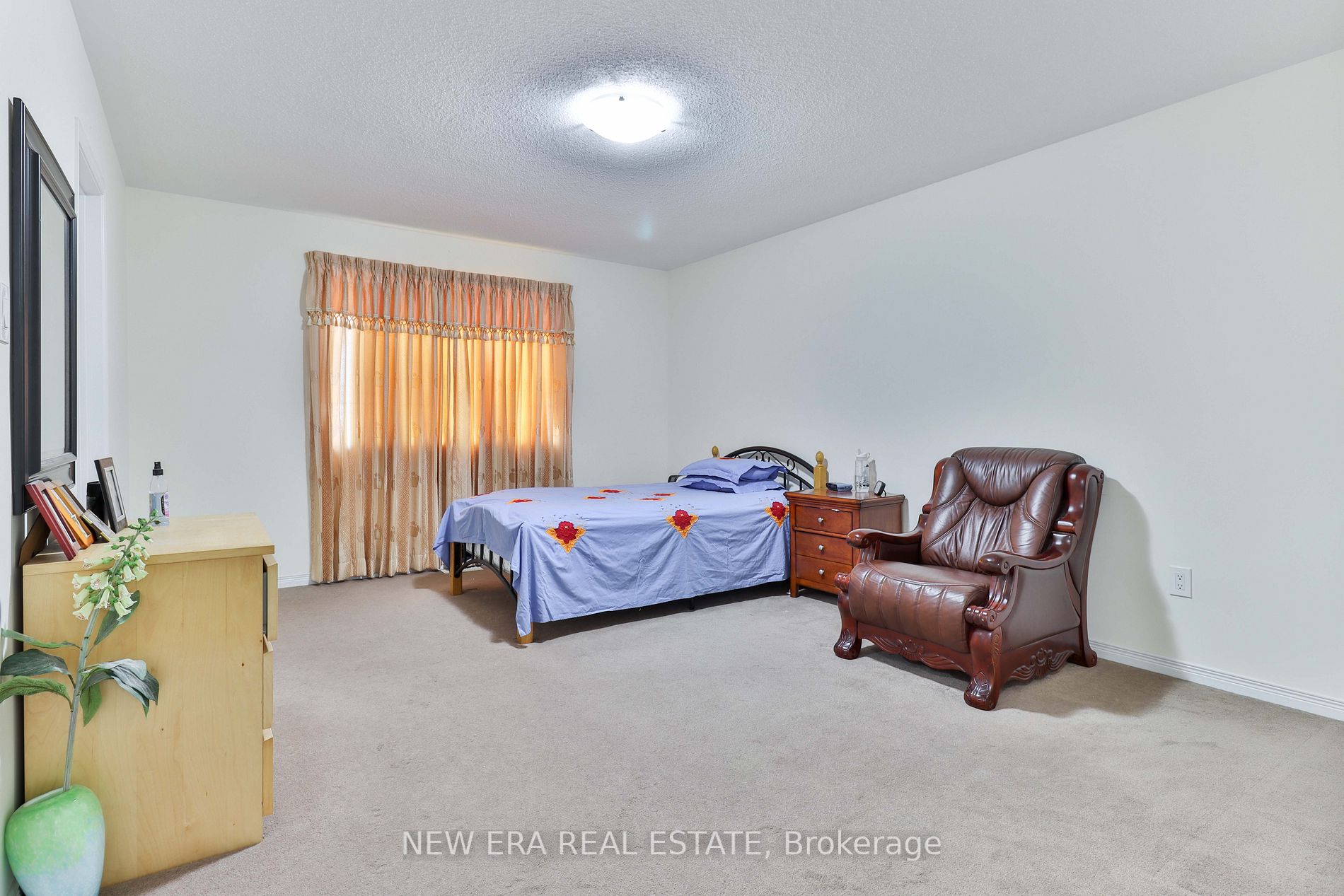 82 Vivian Rd
