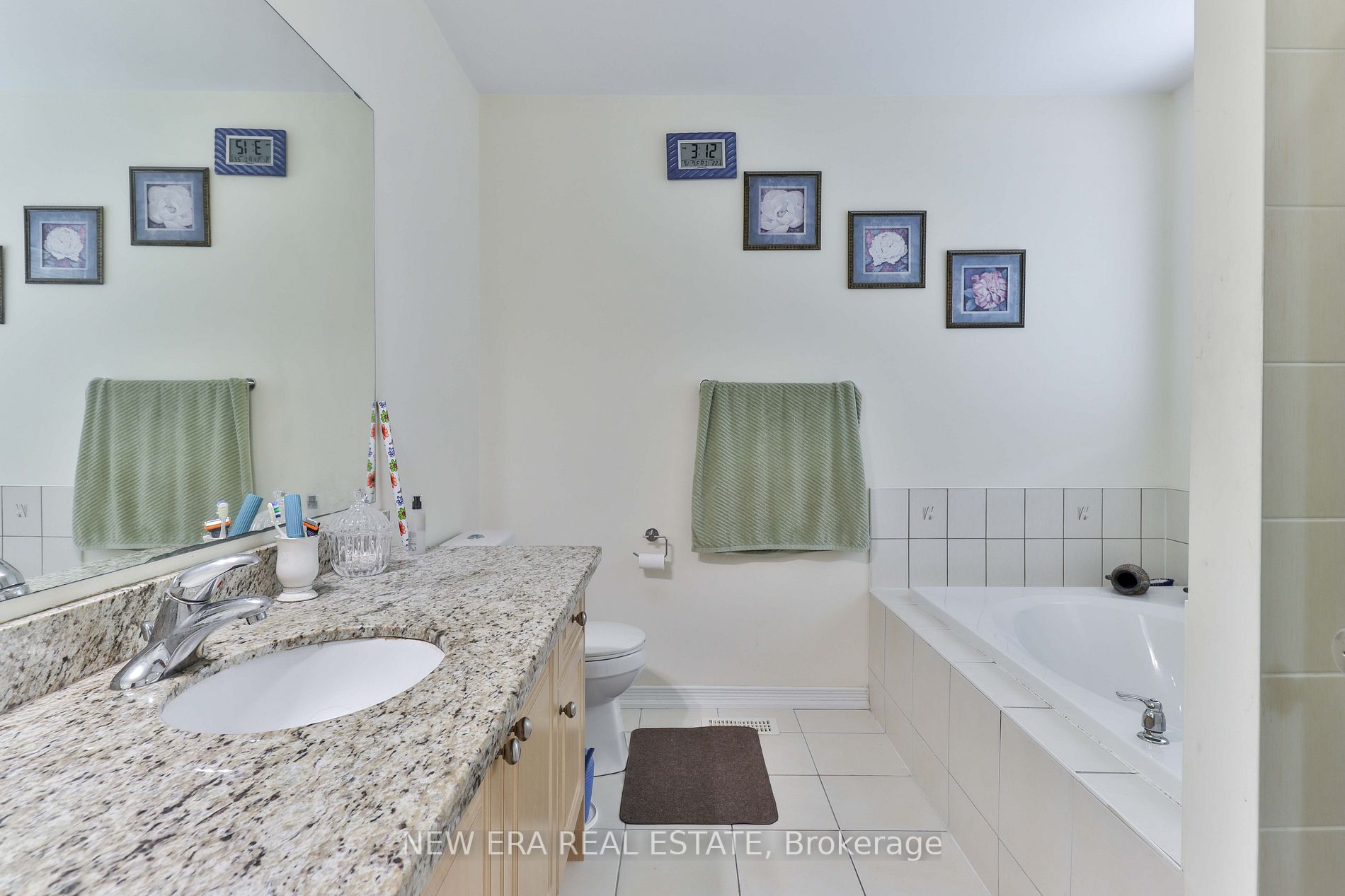 82 Vivian Rd
