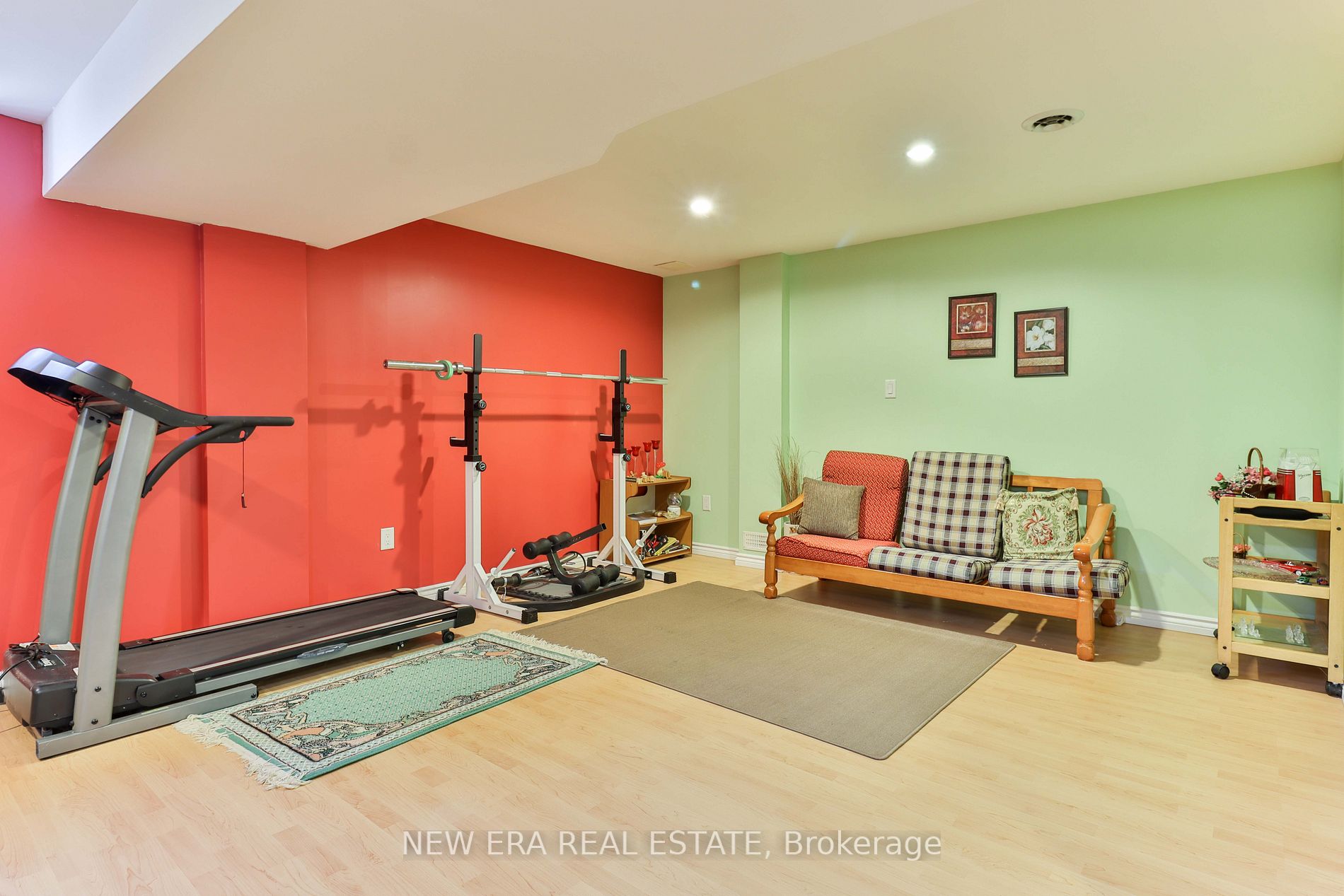 82 Vivian Rd