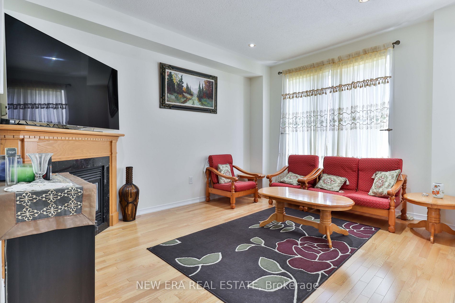 82 Vivian Rd