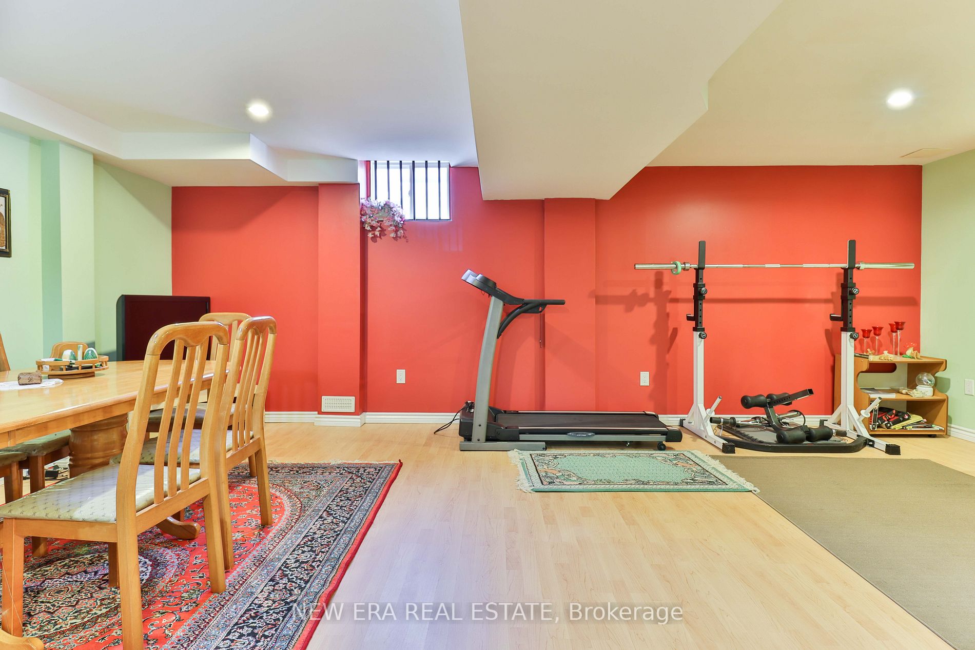 82 Vivian Rd