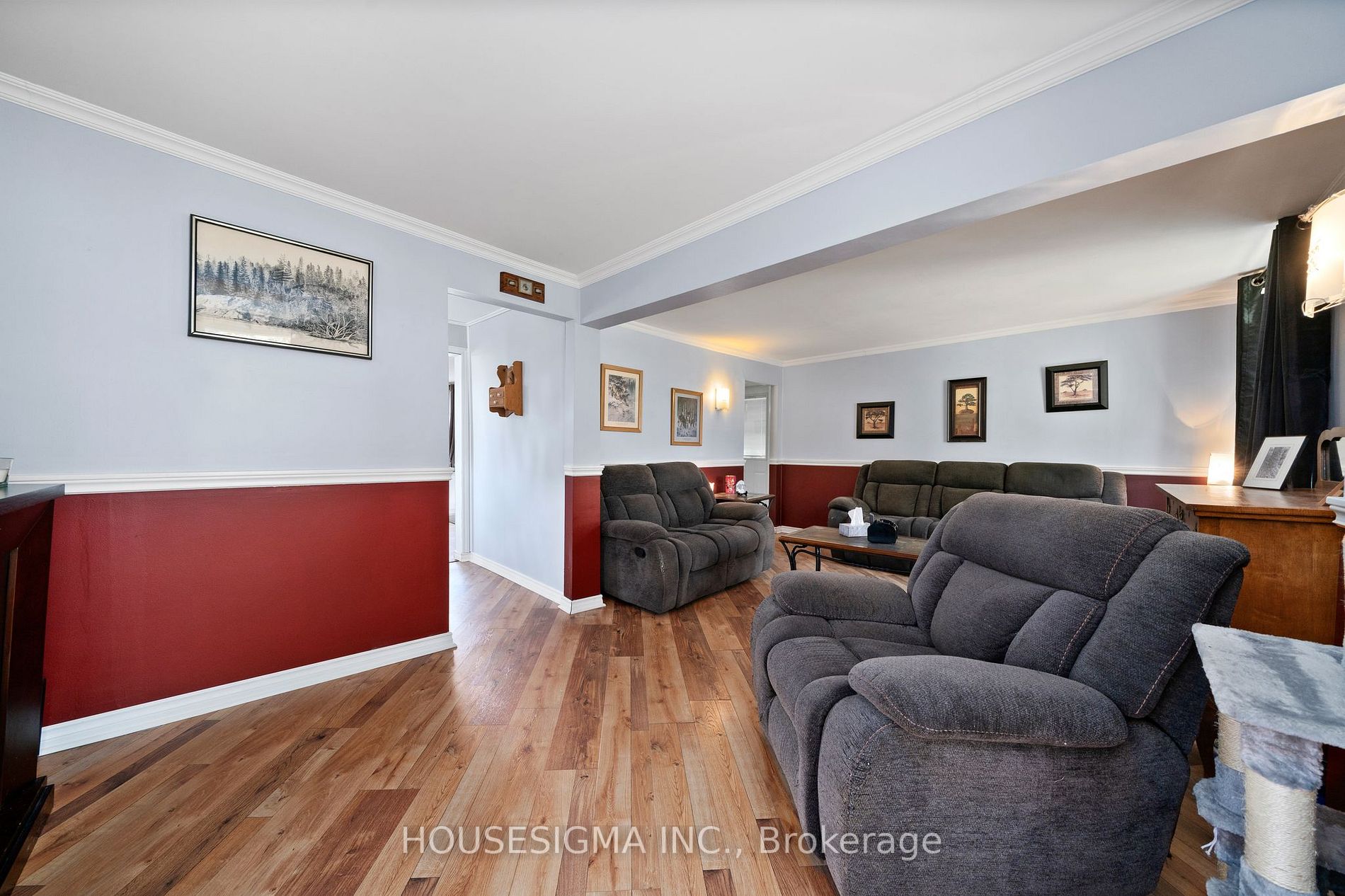 2078 Hwy 2 W