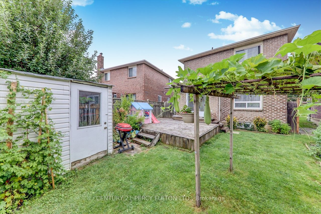 1548 Marshcourt Dr