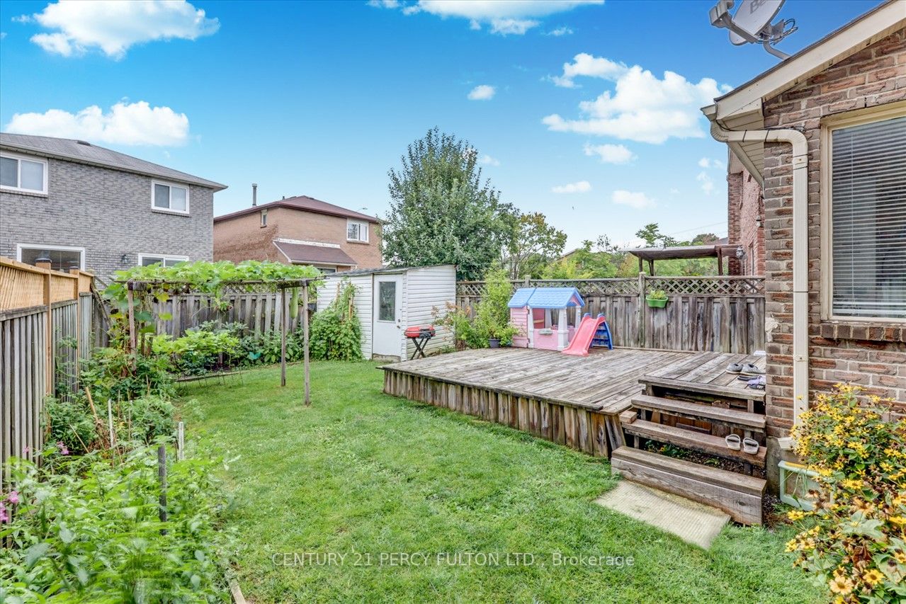 1548 Marshcourt Dr