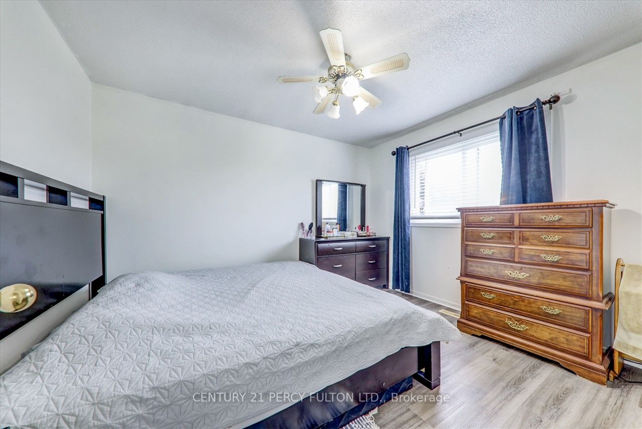 1548 Marshcourt Dr