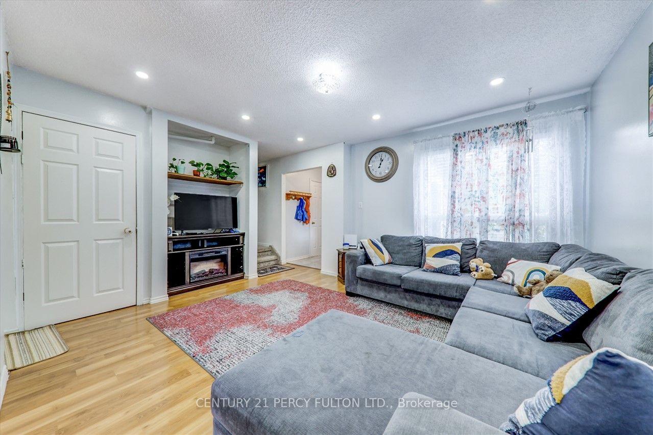 1548 Marshcourt Dr