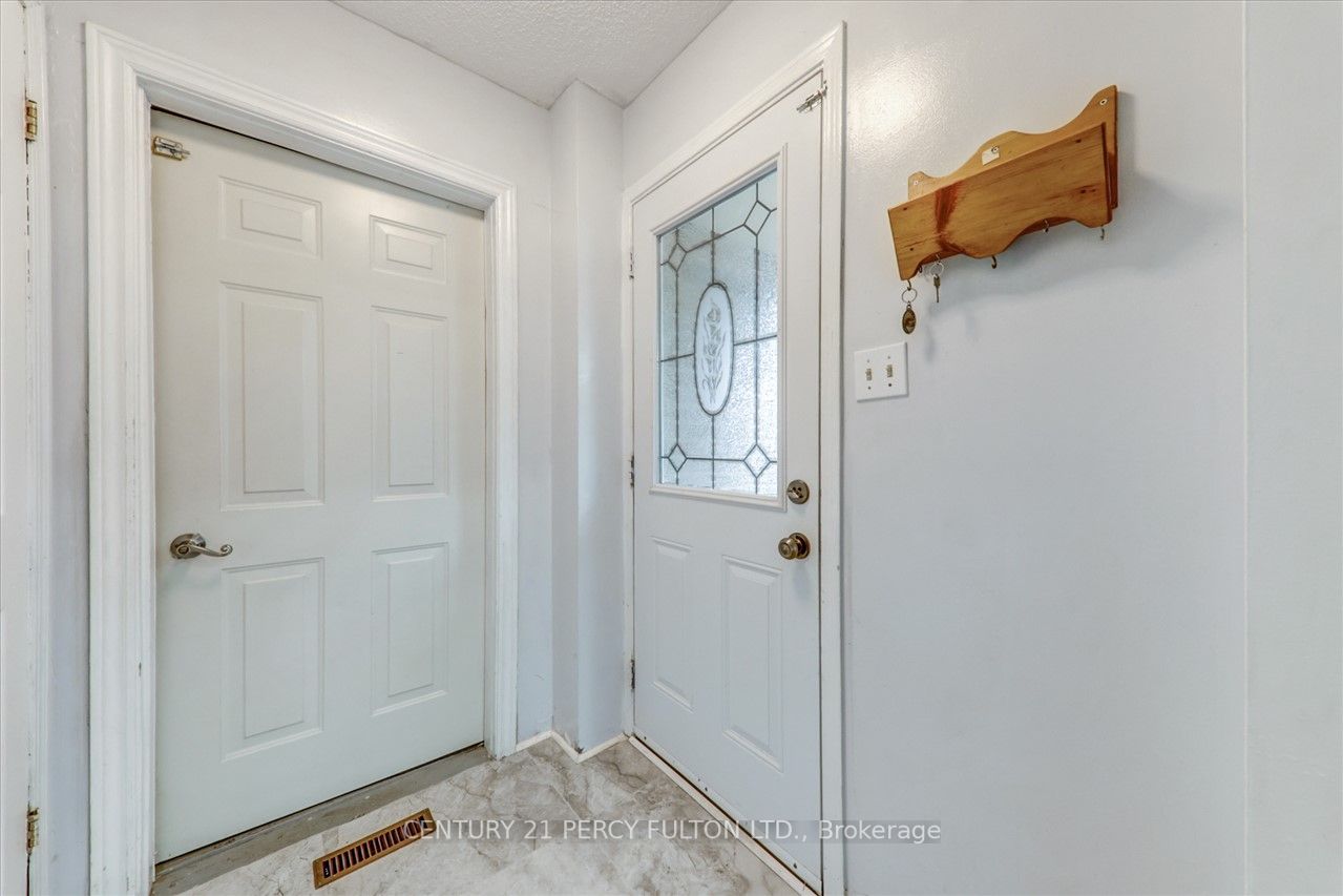 1548 Marshcourt Dr