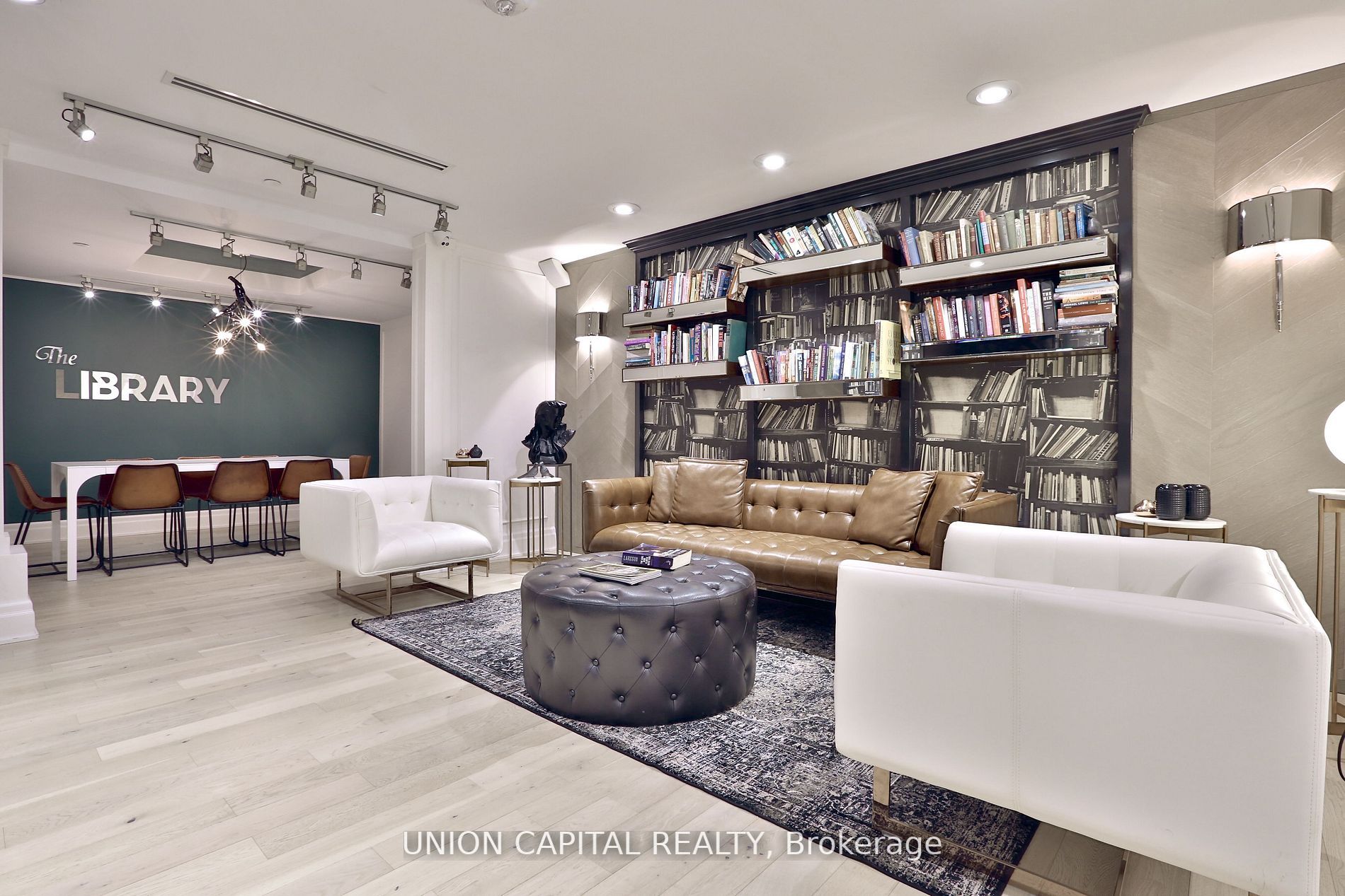 1190 Dundas St E, #324